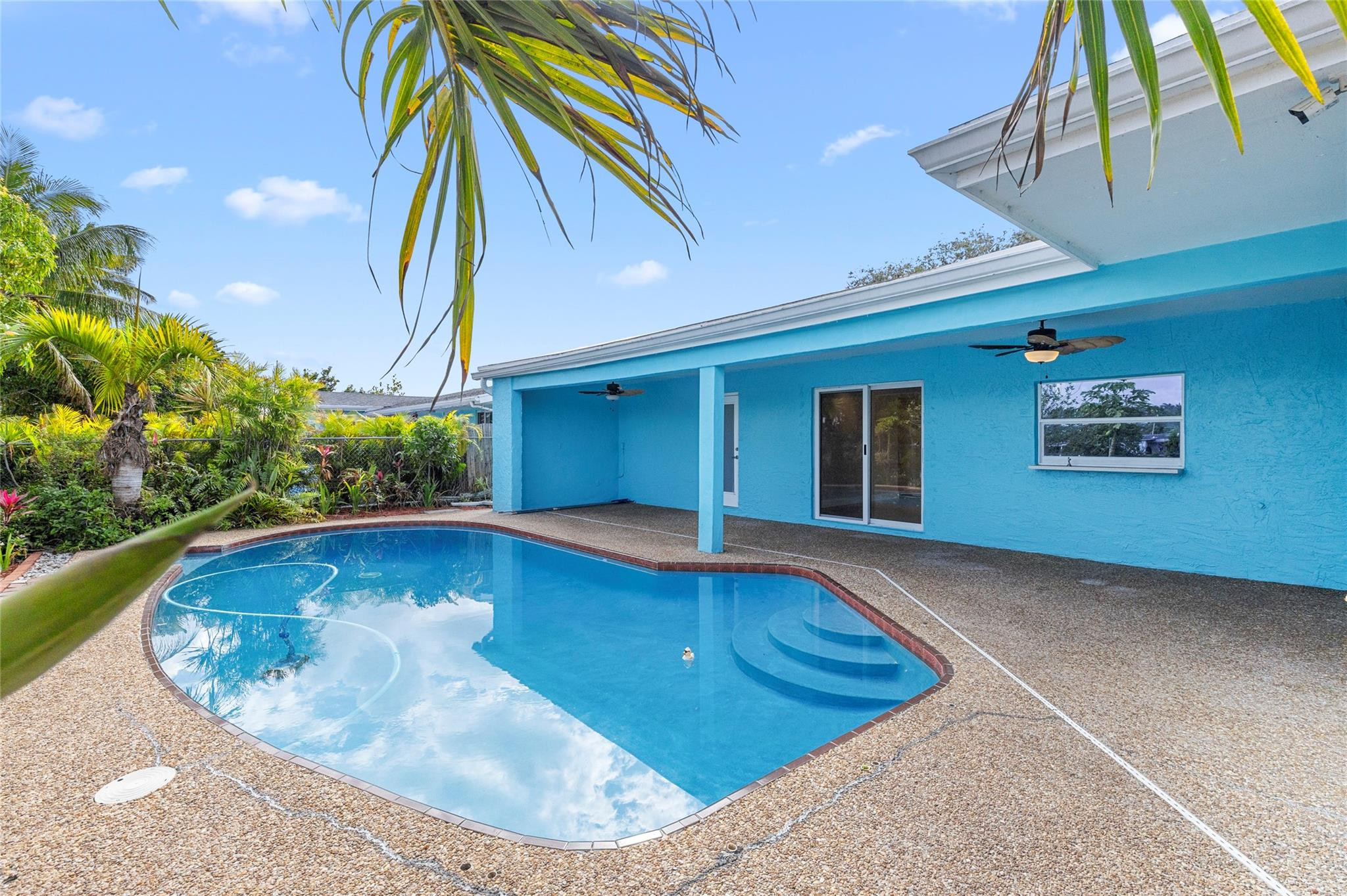 Sunrise Golf Village Sec - Residential