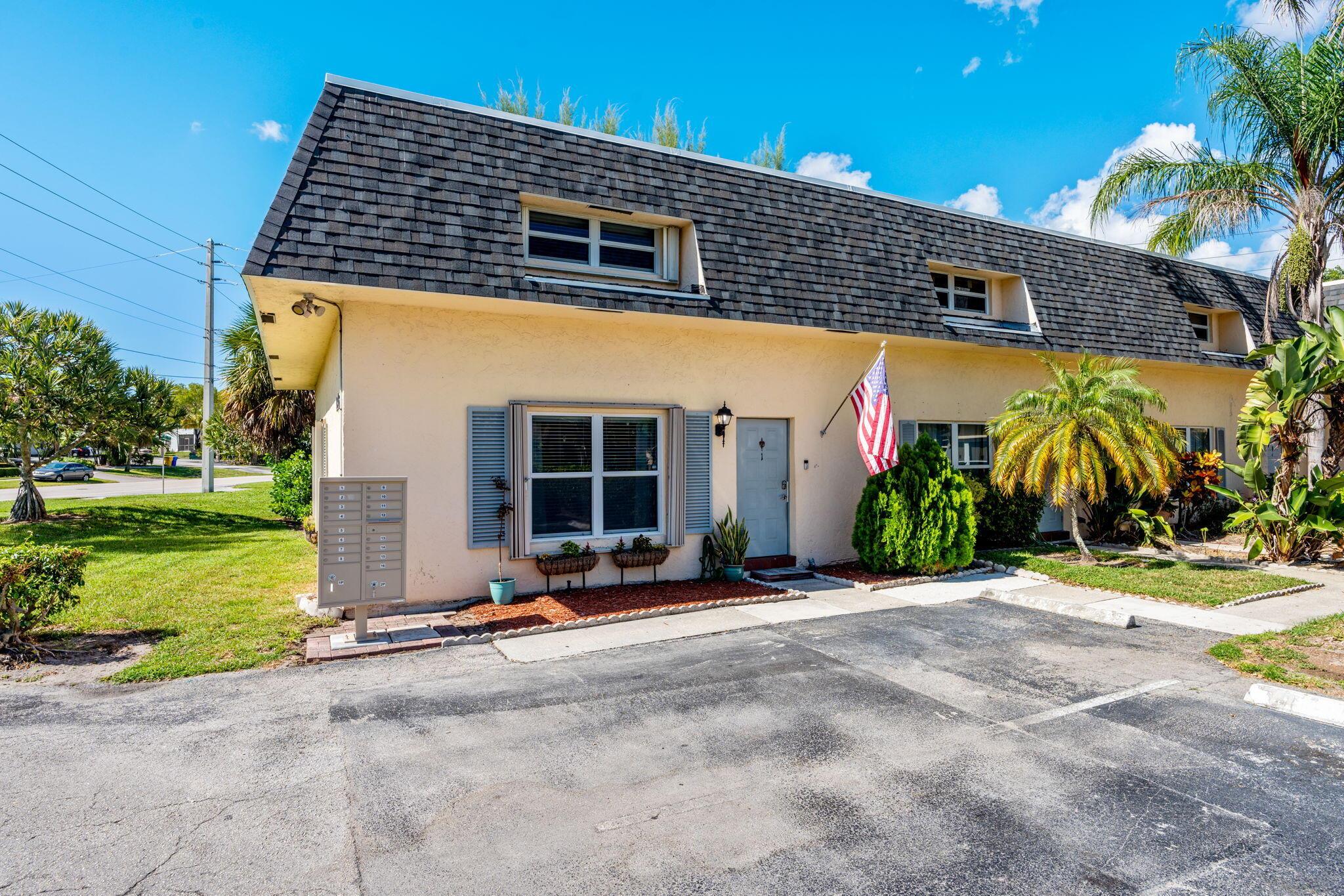 1745 NW 4th Avenue 1
