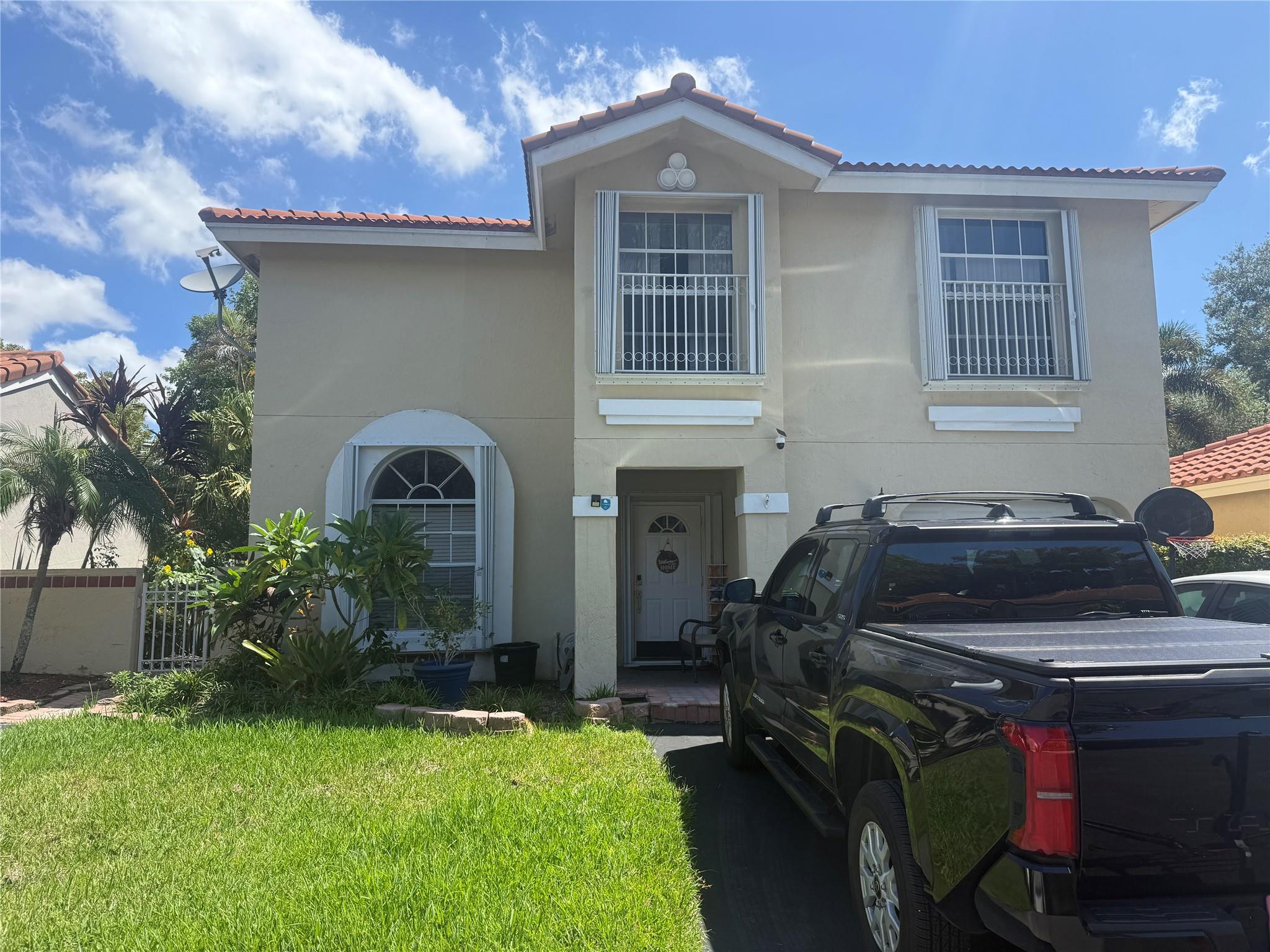 Available September 1. Owner Occupied. will be ready to move in on September 1 2025. 3 Bedroom 2 located in Weston, screen in Patio with outside kitchen. beautiful serenely in the community. Weston offers A+ Rated Schools. beautiful Parks, easy access to all your favorite Restaurant, shop, major highways.