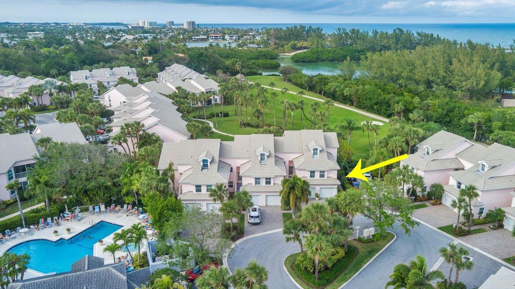 Photo of 2905 Fairway Drive N, Jupiter, FL 33477 (MLS # R10966463)