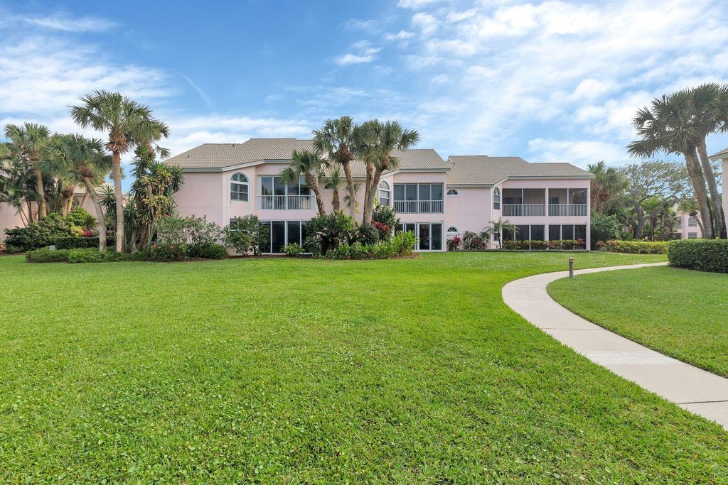 Photo of 2905 Fairway Drive N, Jupiter, FL 33477 (MLS # R10966463)