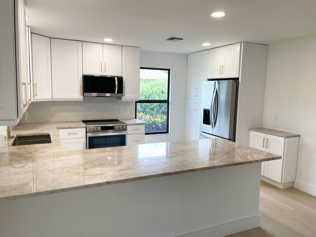 Photo of 6257 Brandon Street, Palm Beach Gardens, FL 33418 (MLS # R11013439)