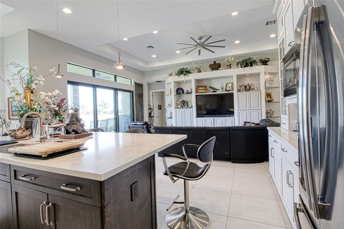 Parkland Royale 182-60 B - Residential