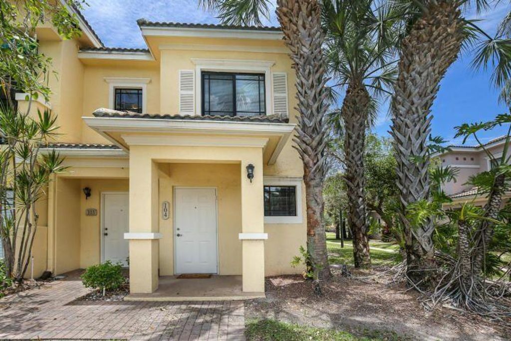 Photo of 2805 Veronia Drive #104, Palm Beach Gardens, FL 33410 (MLS # R10879402)