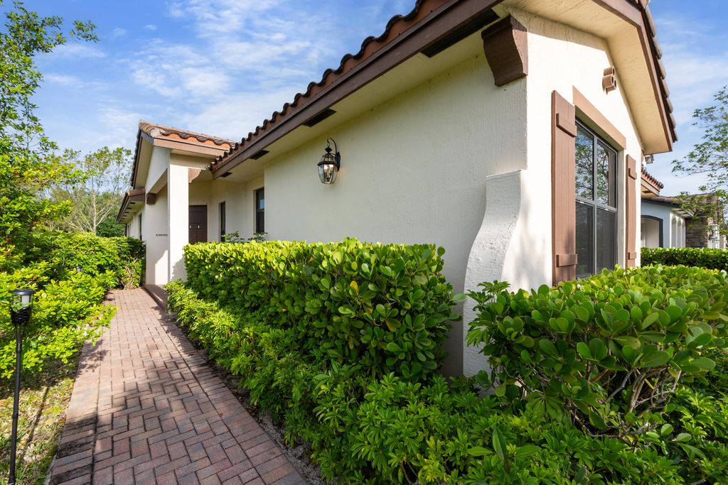 Photo of 3263 Dunning Drive, Royal Palm Beach, FL 33411 (MLS # B26015618)