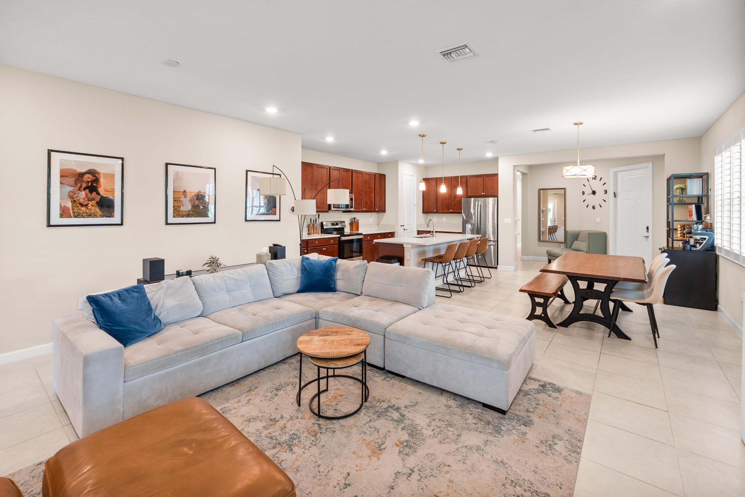 CRESTWOOD NORTH - Residential Lease