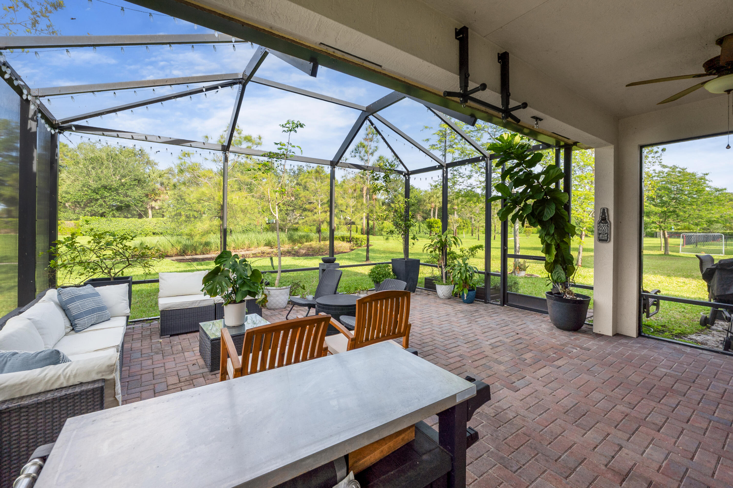 CRESTWOOD NORTH - Residential Lease