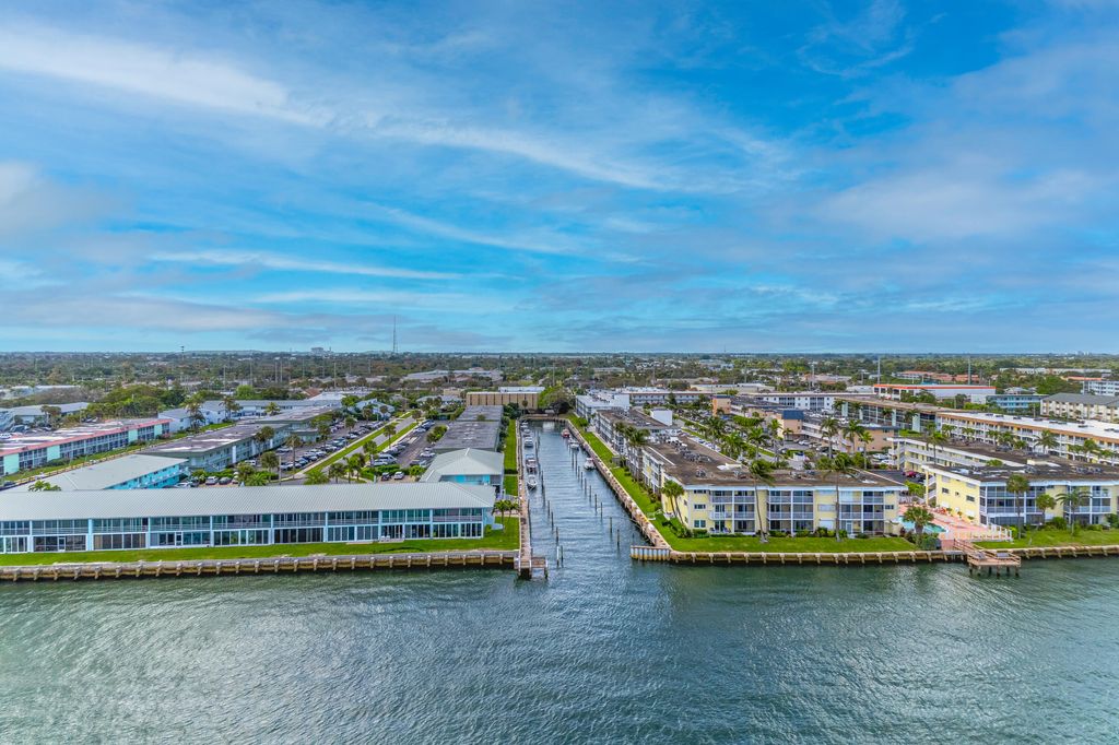 Photo of 130 Doolen Court #108, North Palm Beach, FL 33408 (MLS # R11168082)