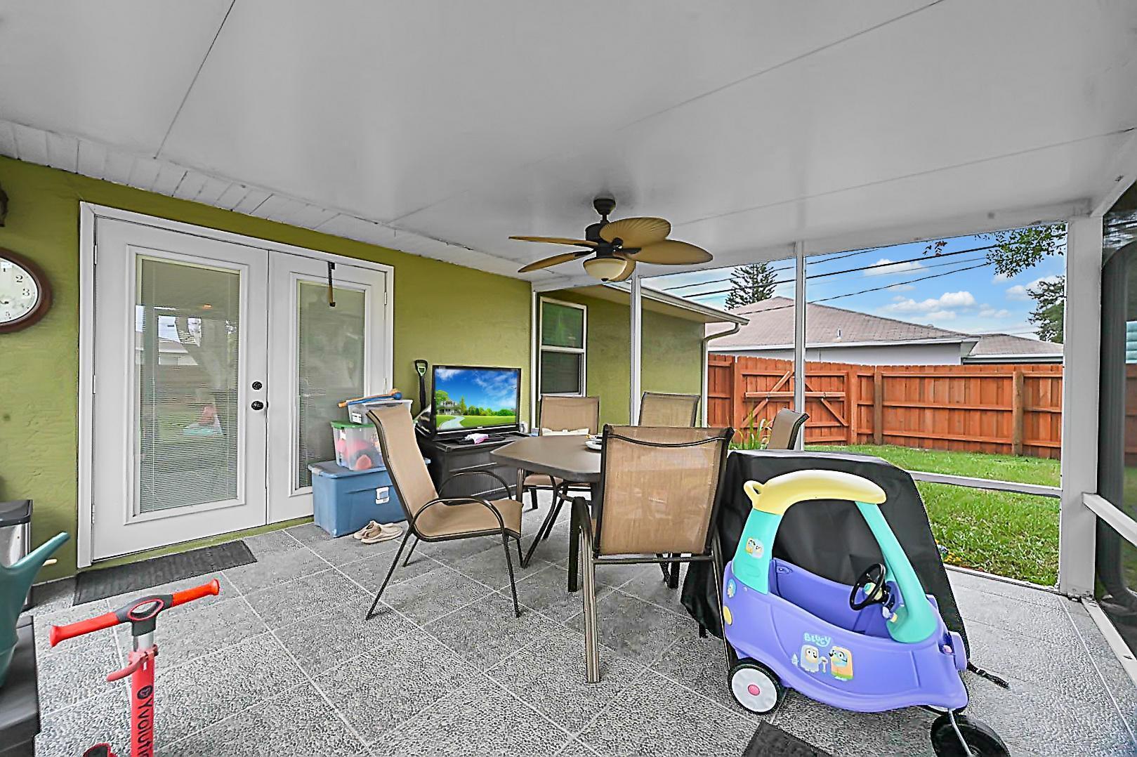 PORT ST LUCIE SECTION 33 - Residential