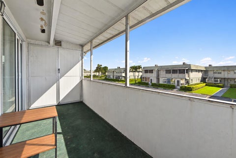 Tiny photo for 562 Monaco L, Delray Beach, FL 33446 (MLS # B26089462)