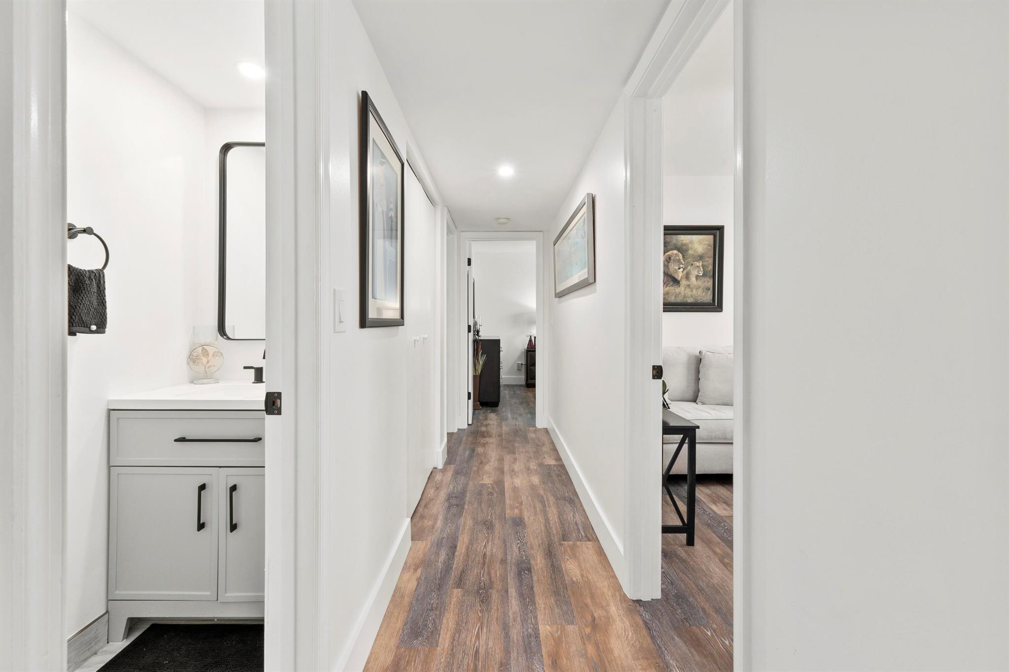 Stuart, Florida 34994, United States, 3 Bedrooms Bedrooms, ,2 BathroomsBathrooms,Residential,Pending,209505