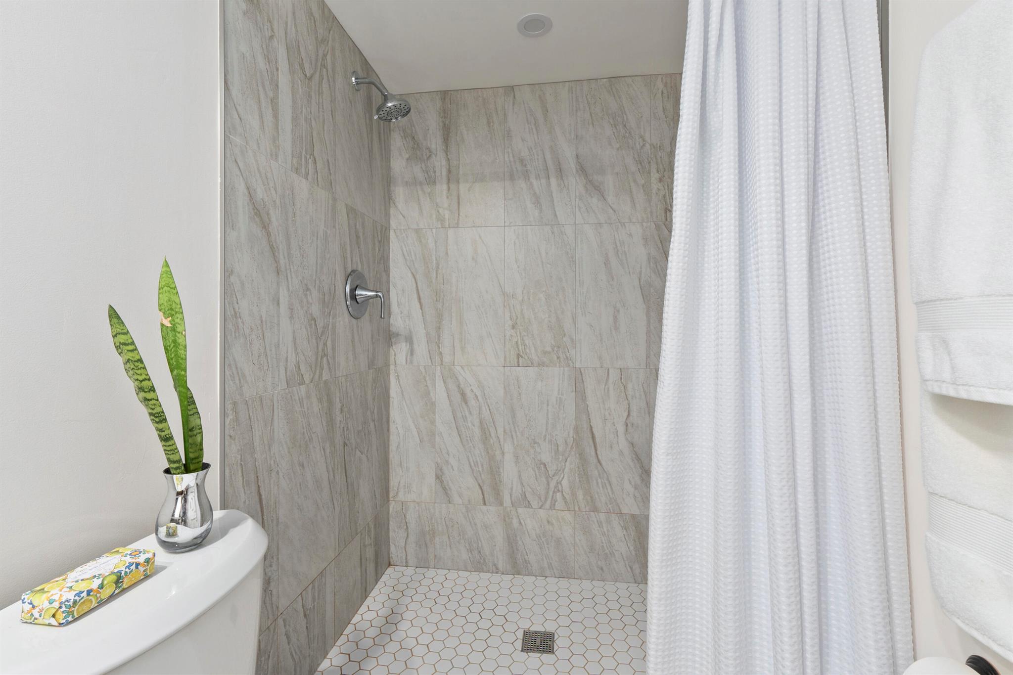 Stuart, Florida 34994, United States, 3 Bedrooms Bedrooms, ,2 BathroomsBathrooms,Residential,Pending,209505