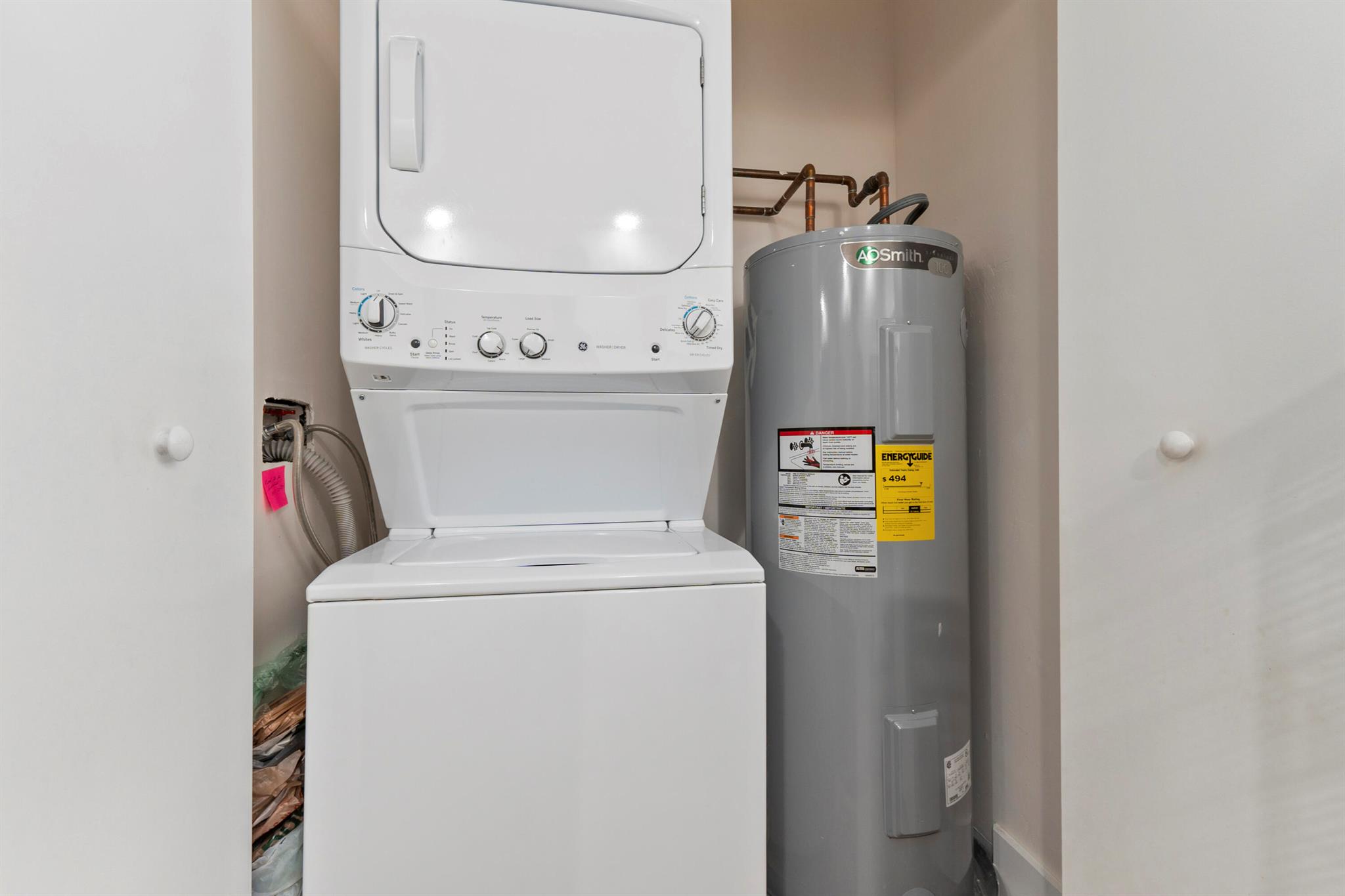 Stuart, Florida 34994, United States, 3 Bedrooms Bedrooms, ,2 BathroomsBathrooms,Residential,Pending,209505