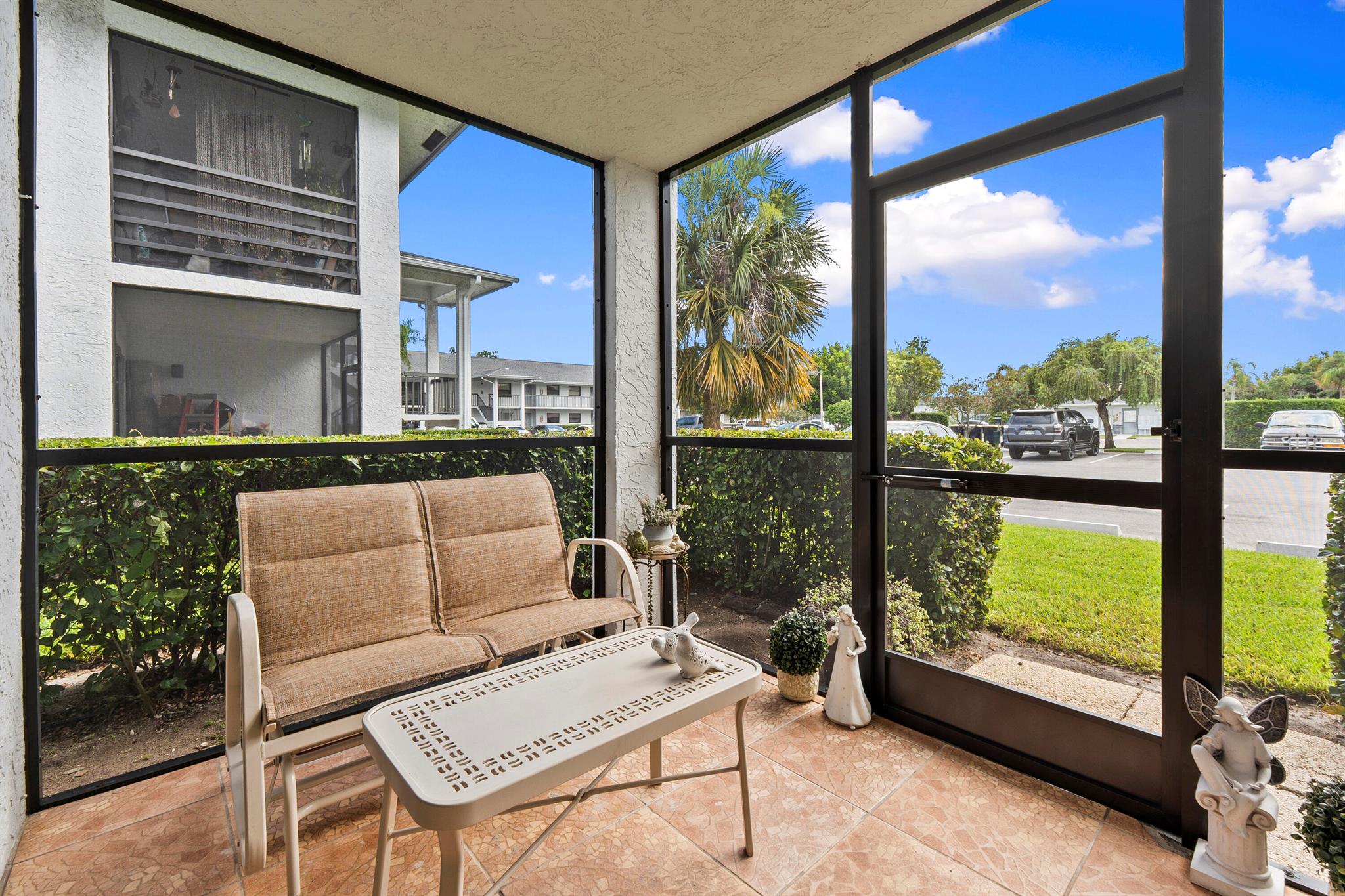 Stuart, Florida 34994, United States, 3 Bedrooms Bedrooms, ,2 BathroomsBathrooms,Residential,Pending,209505