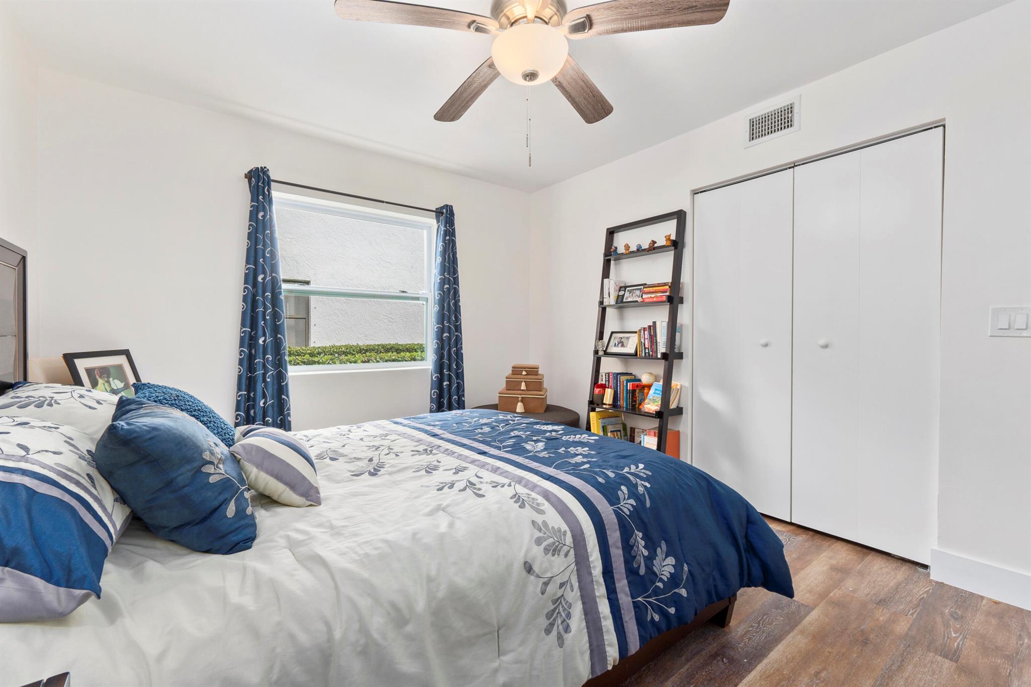 Stuart, Florida 34994, United States, 3 Bedrooms Bedrooms, ,2 BathroomsBathrooms,Residential,Pending,209505