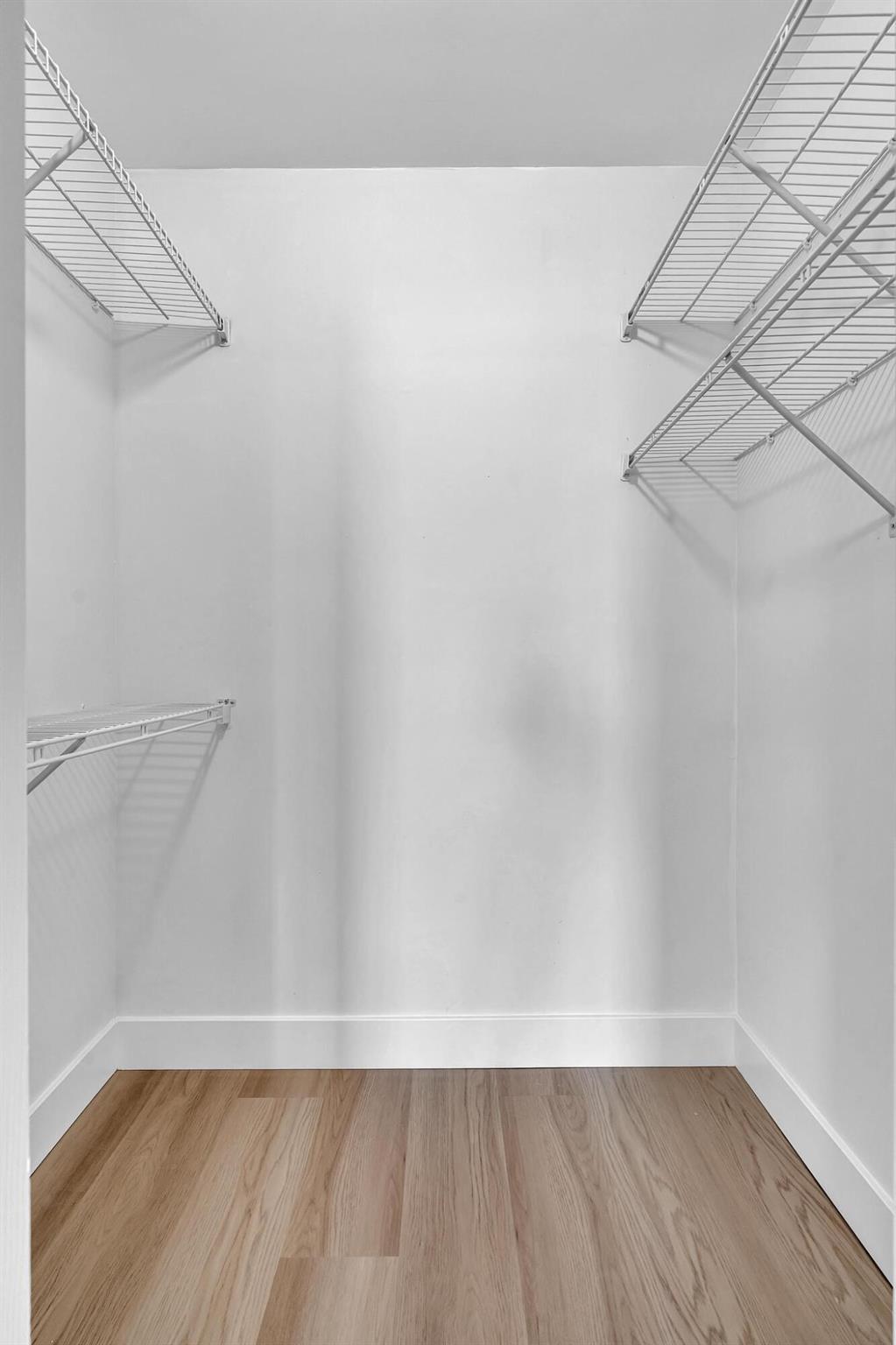 HUNTINGTON LAKES - Residential