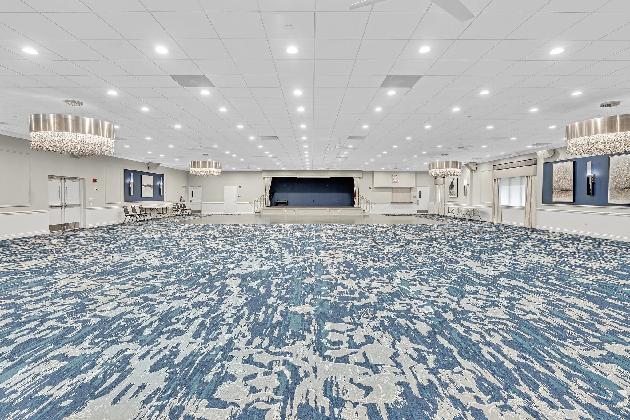 HUNTINGTON LAKES - Residential