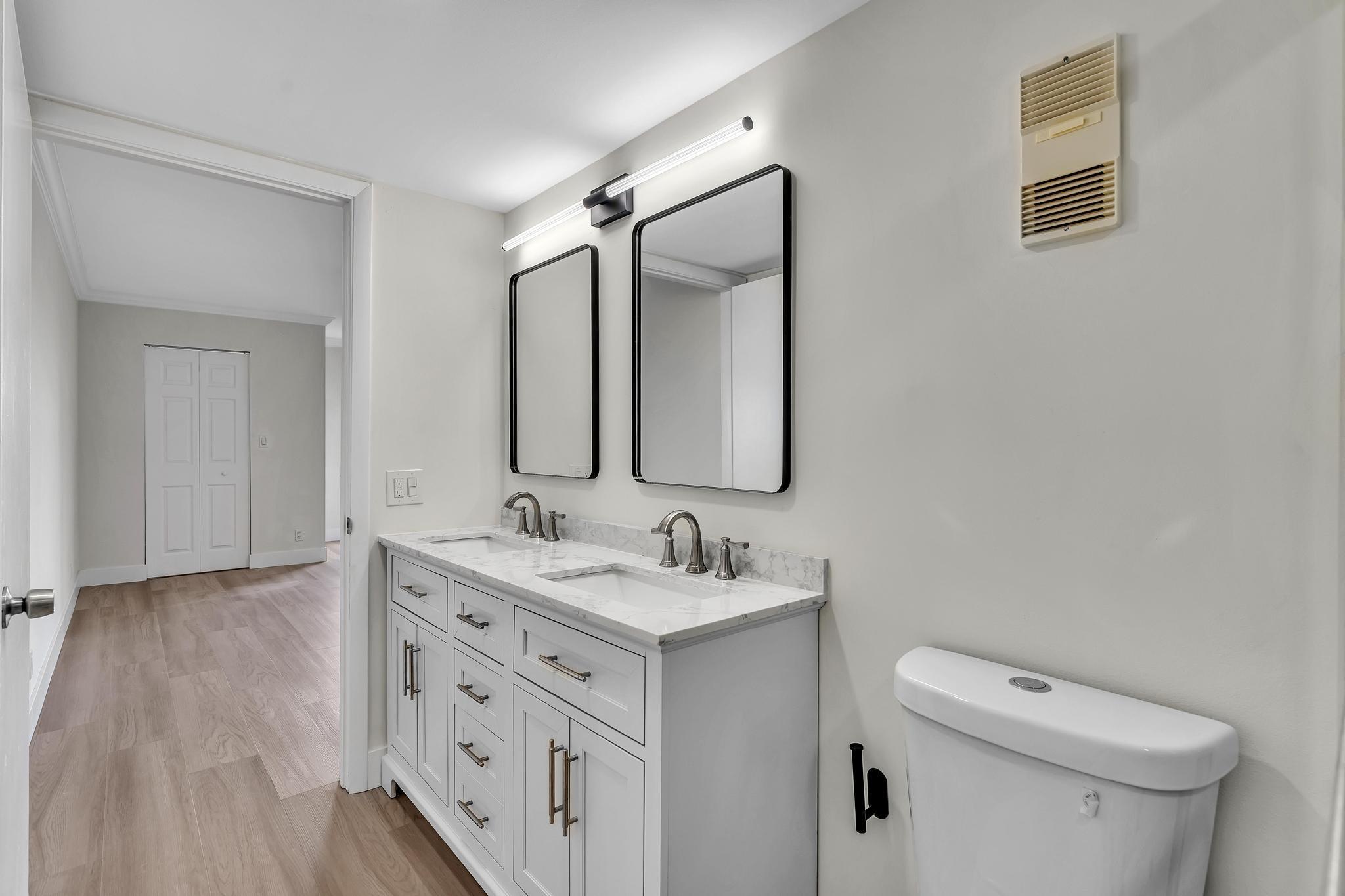 HUNTINGTON LAKES - Residential