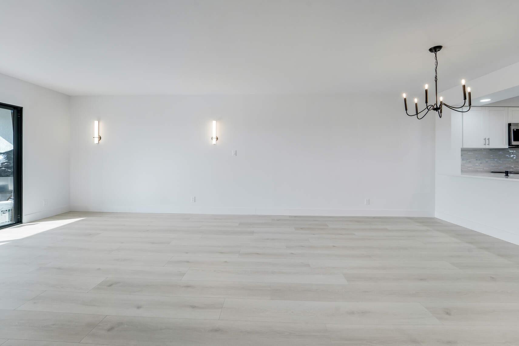 7076 Huntington Lane 803, Delray Beach, FL, 33446/$299,000 2 7076 Huntington Lane 803