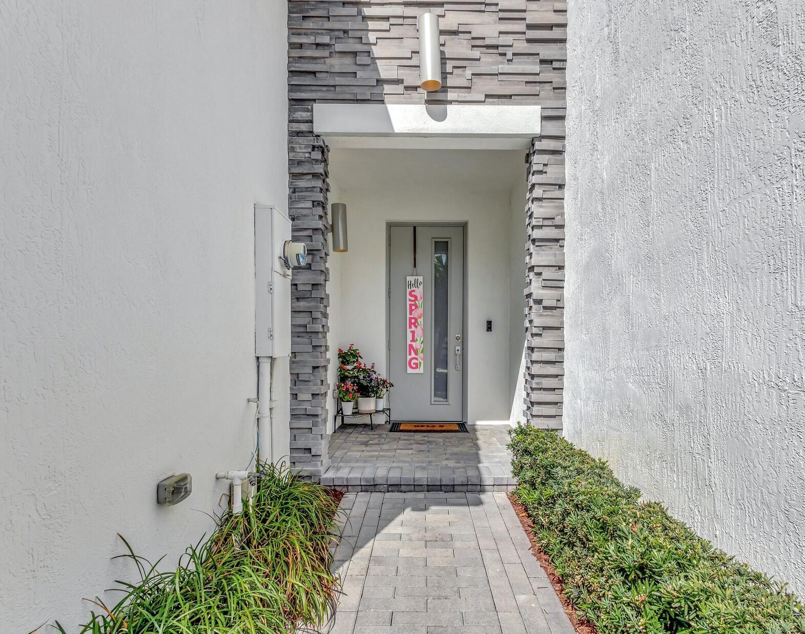 Properties 9043 Kingsmoor Way