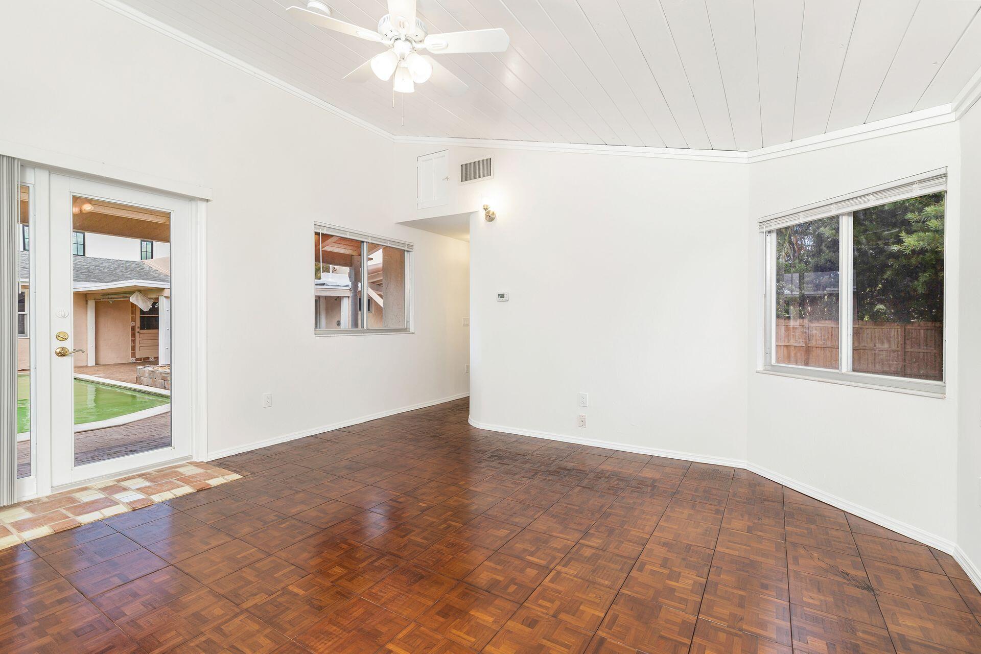 LAKE PLACE IN - Residential Lease