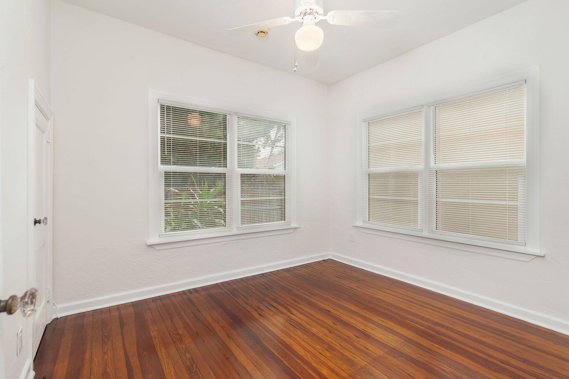 LAKE PLACE IN - Residential Lease