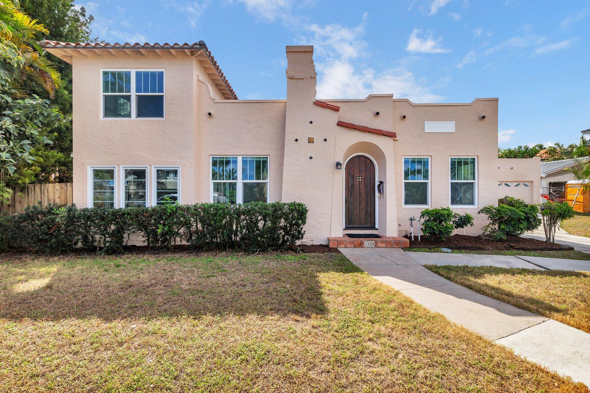 LAKE PLACE IN - Residential Lease