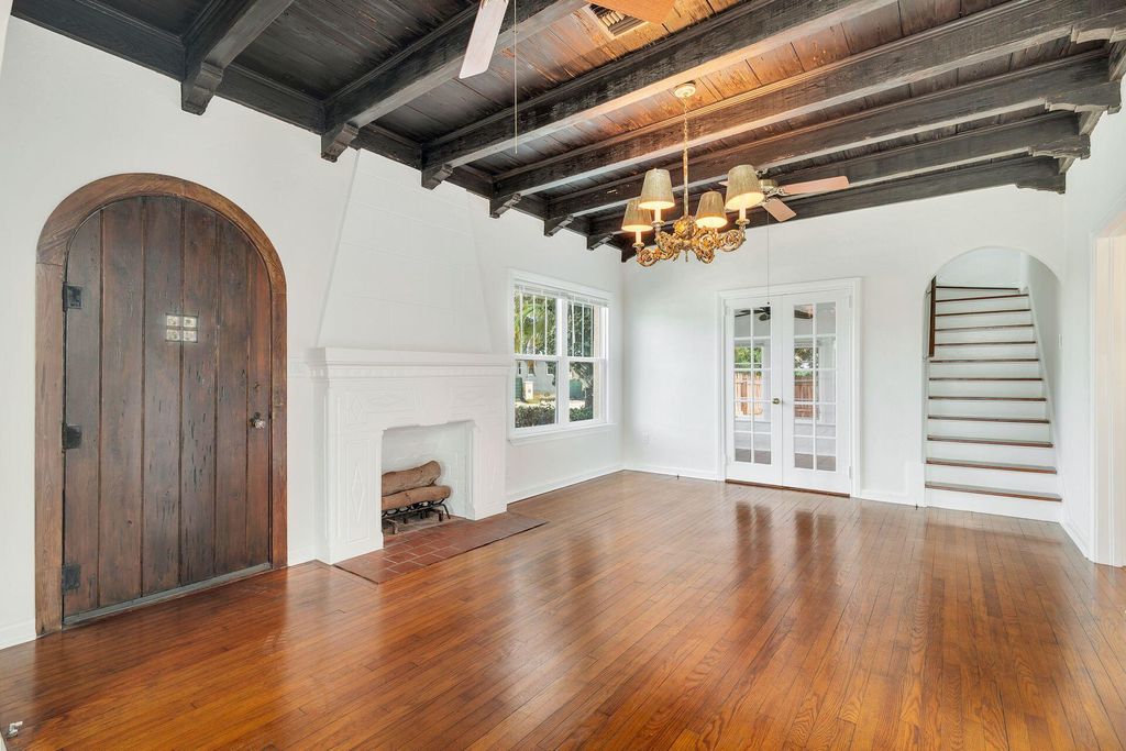 Photo of 108 Rutland Boulevard, West Palm Beach, FL 33405 (MLS # R11165922)