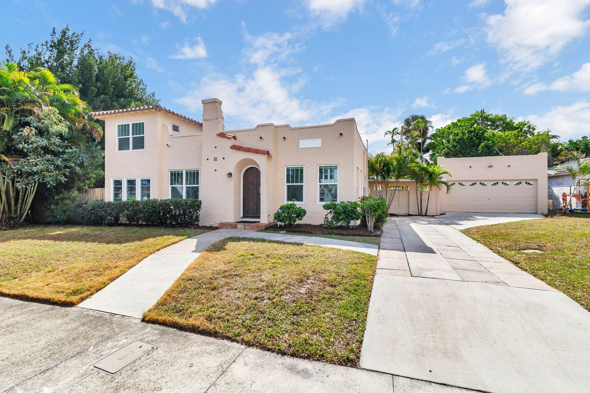 LAKE PLACE IN - Residential Lease