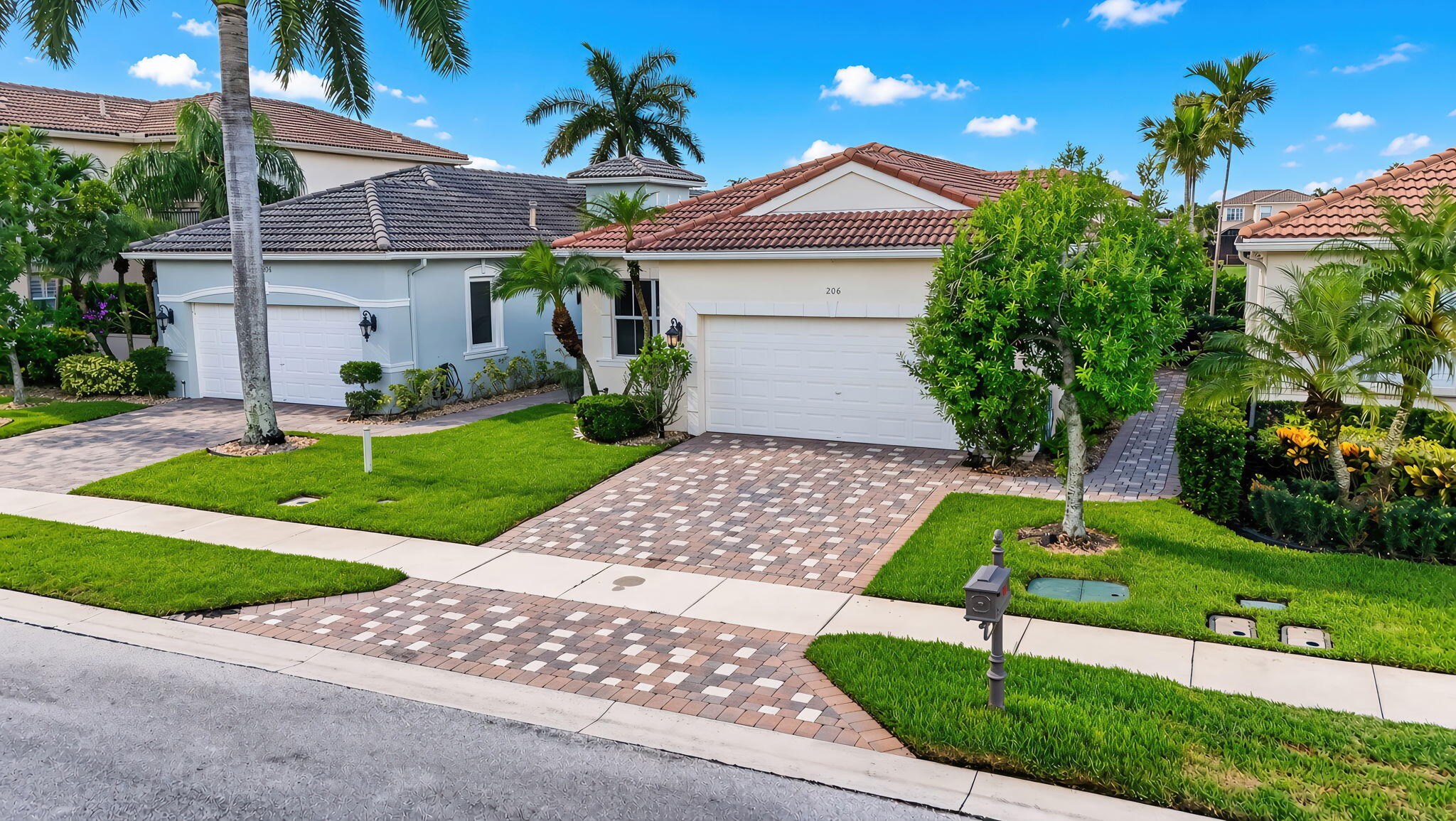 206 ISLE VERDE Way
