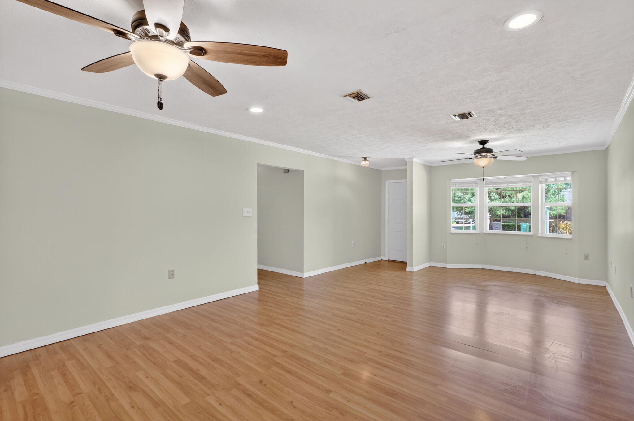 5909 Spruce Drive
