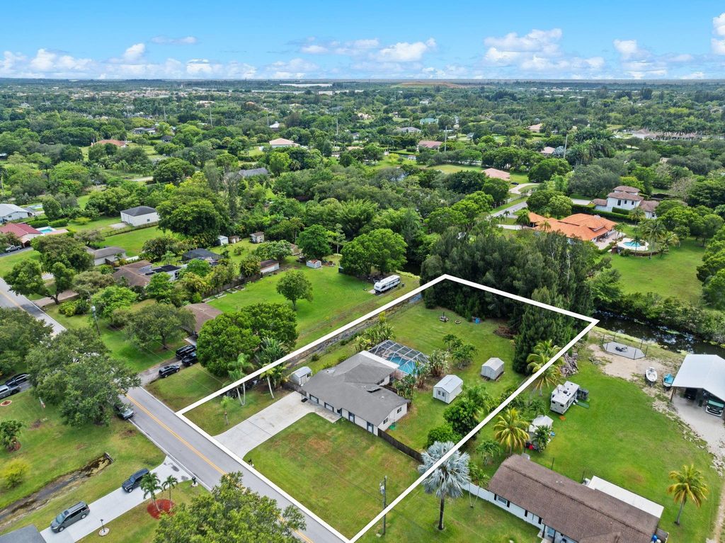 Photo of 5191 SW 188th Avenue, Southwest Ranches, FL 33332 (MLS # F10552115)