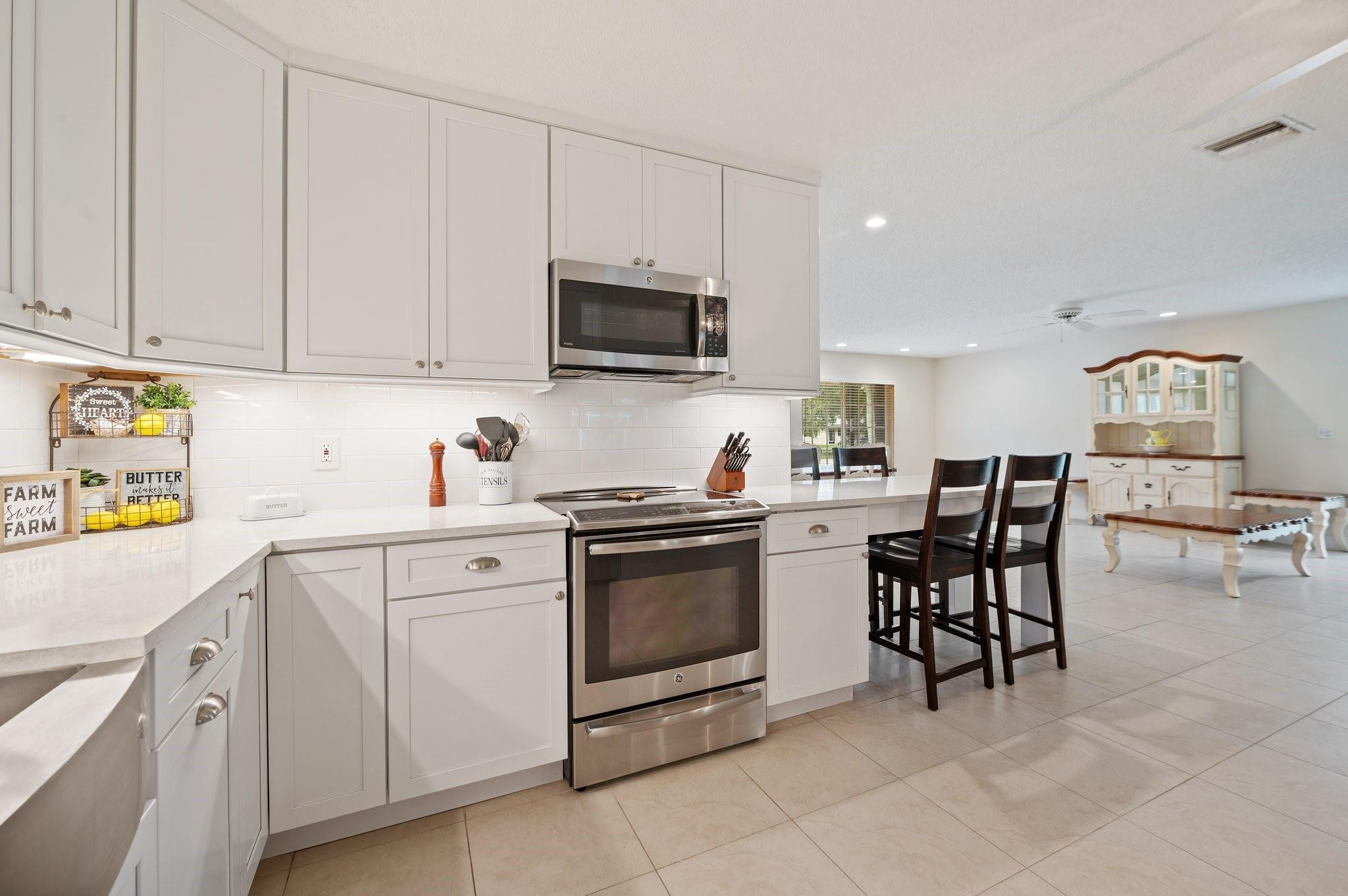 Country Estates 91-16 B - Residential