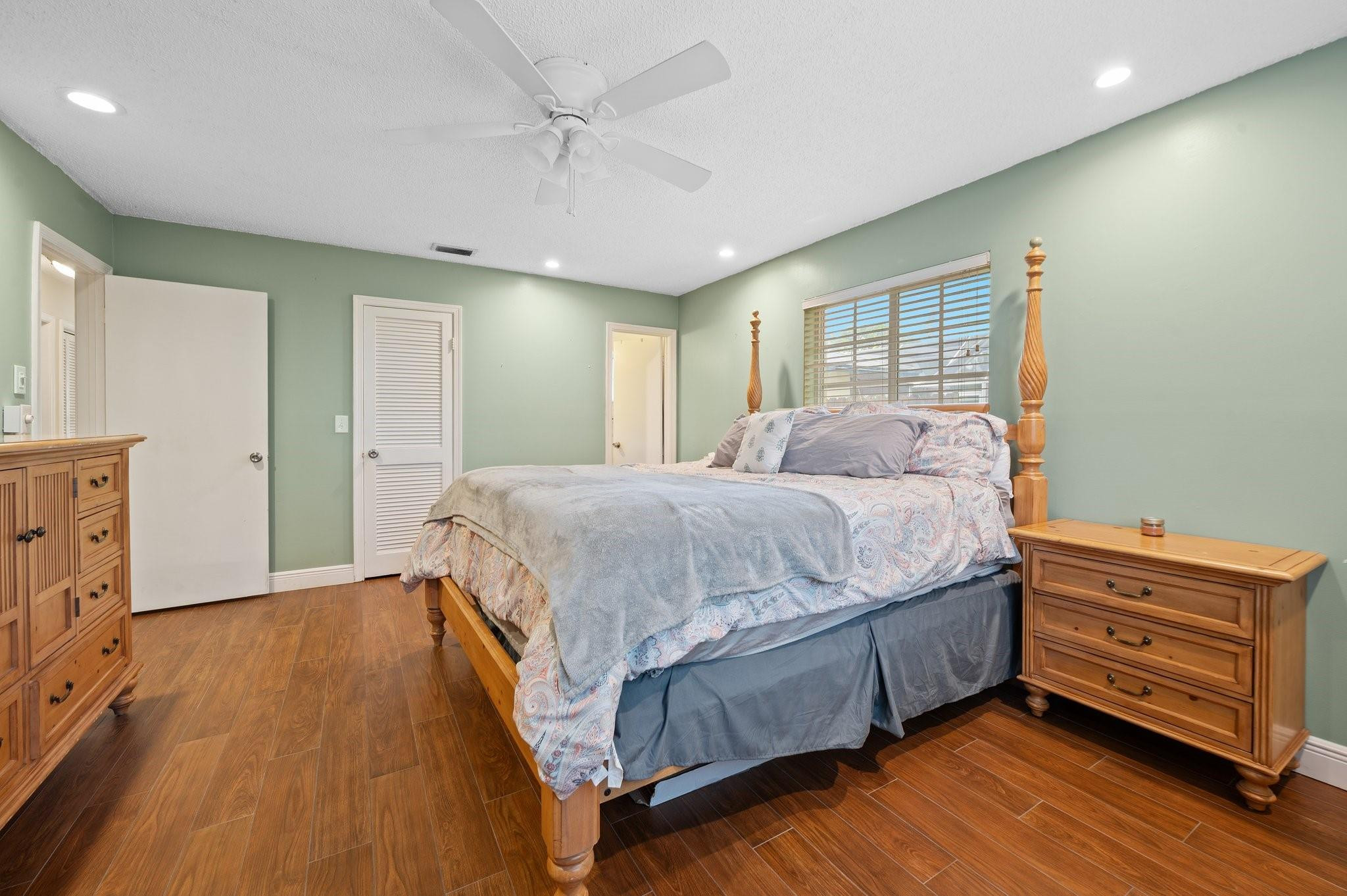 Country Estates 91-16 B - Residential