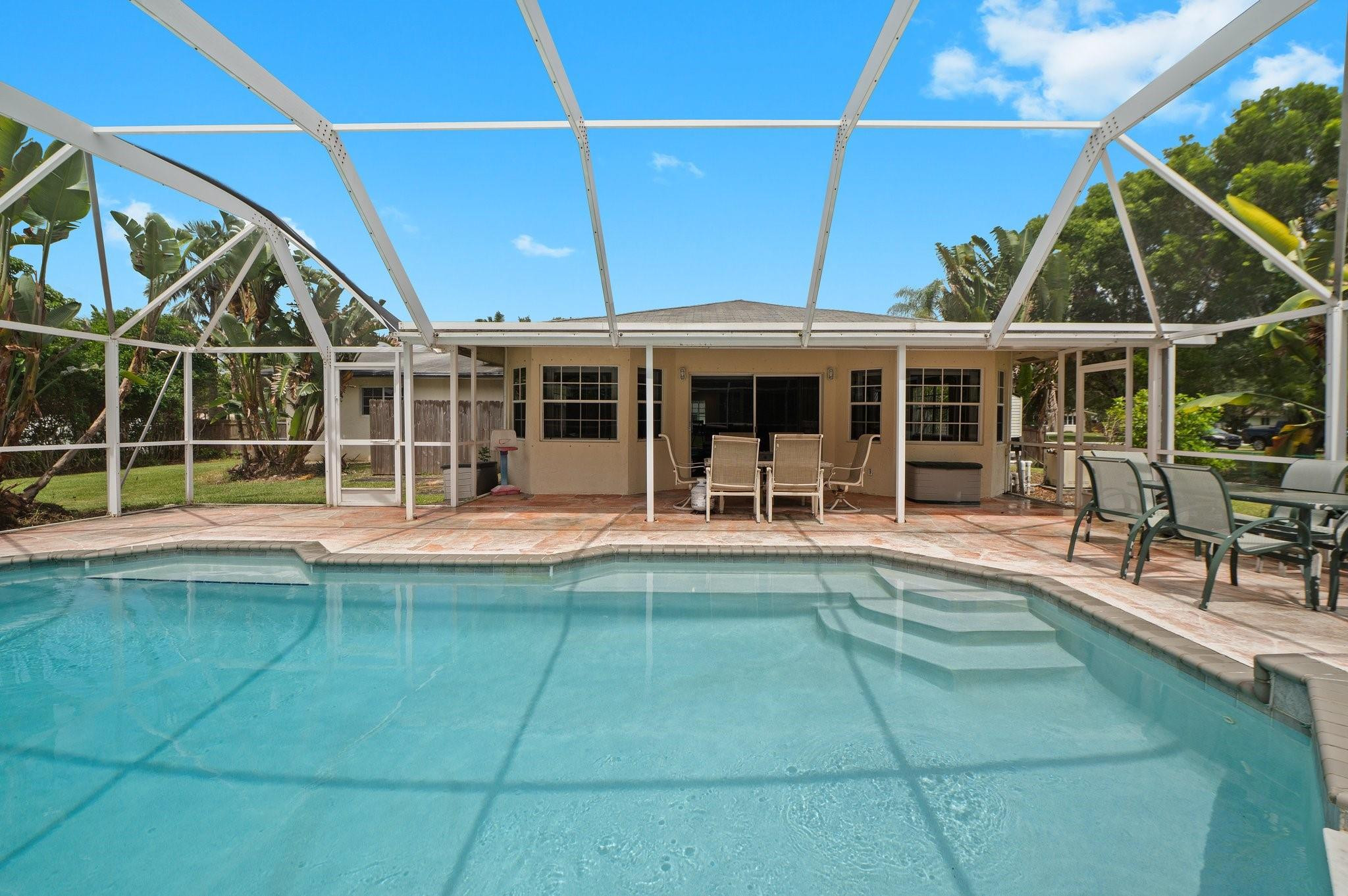 Country Estates 91-16 B - Residential