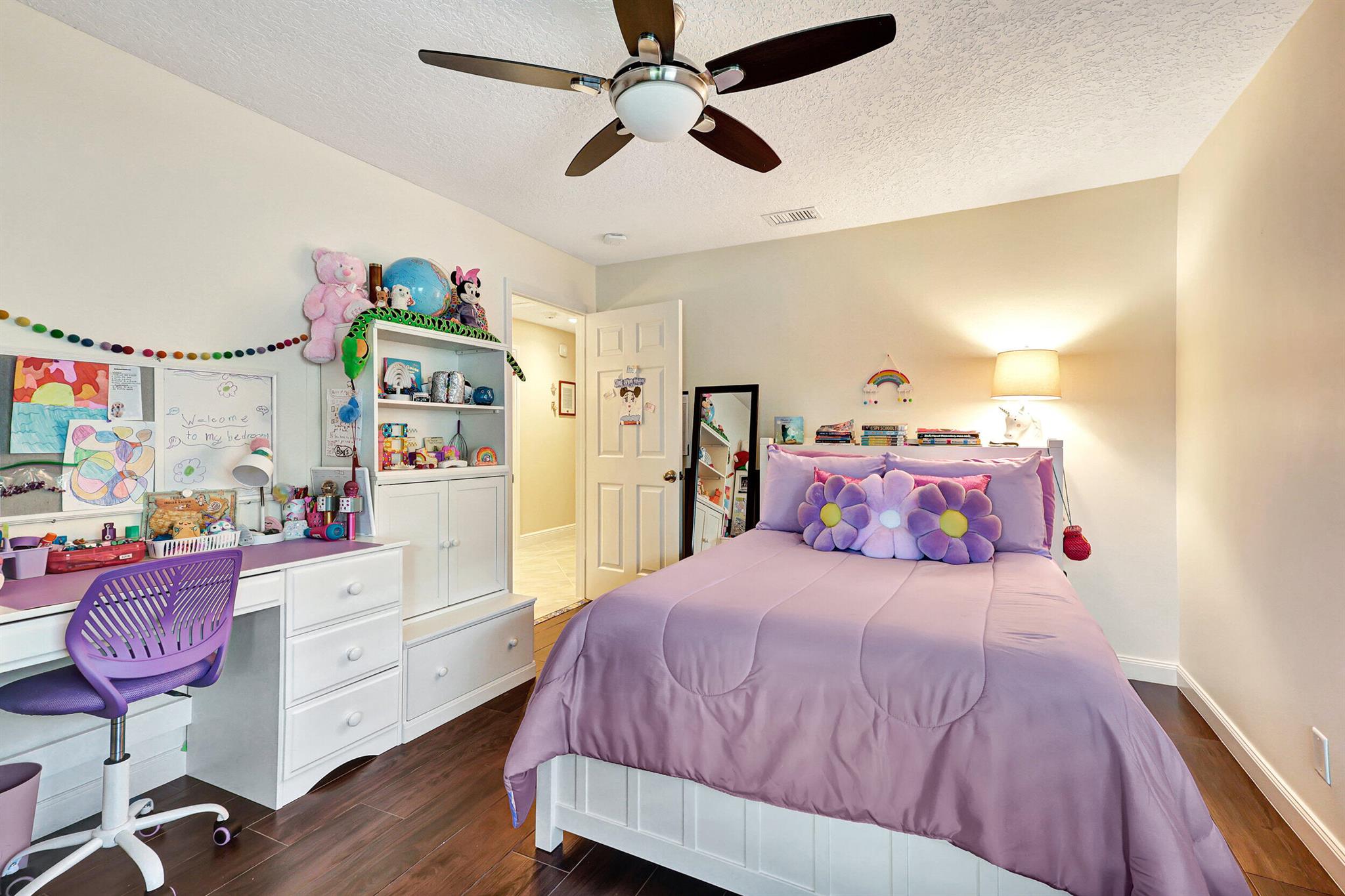 MEADOW WOOD OF THE LANDINGS AT WELLINGTO - Residential