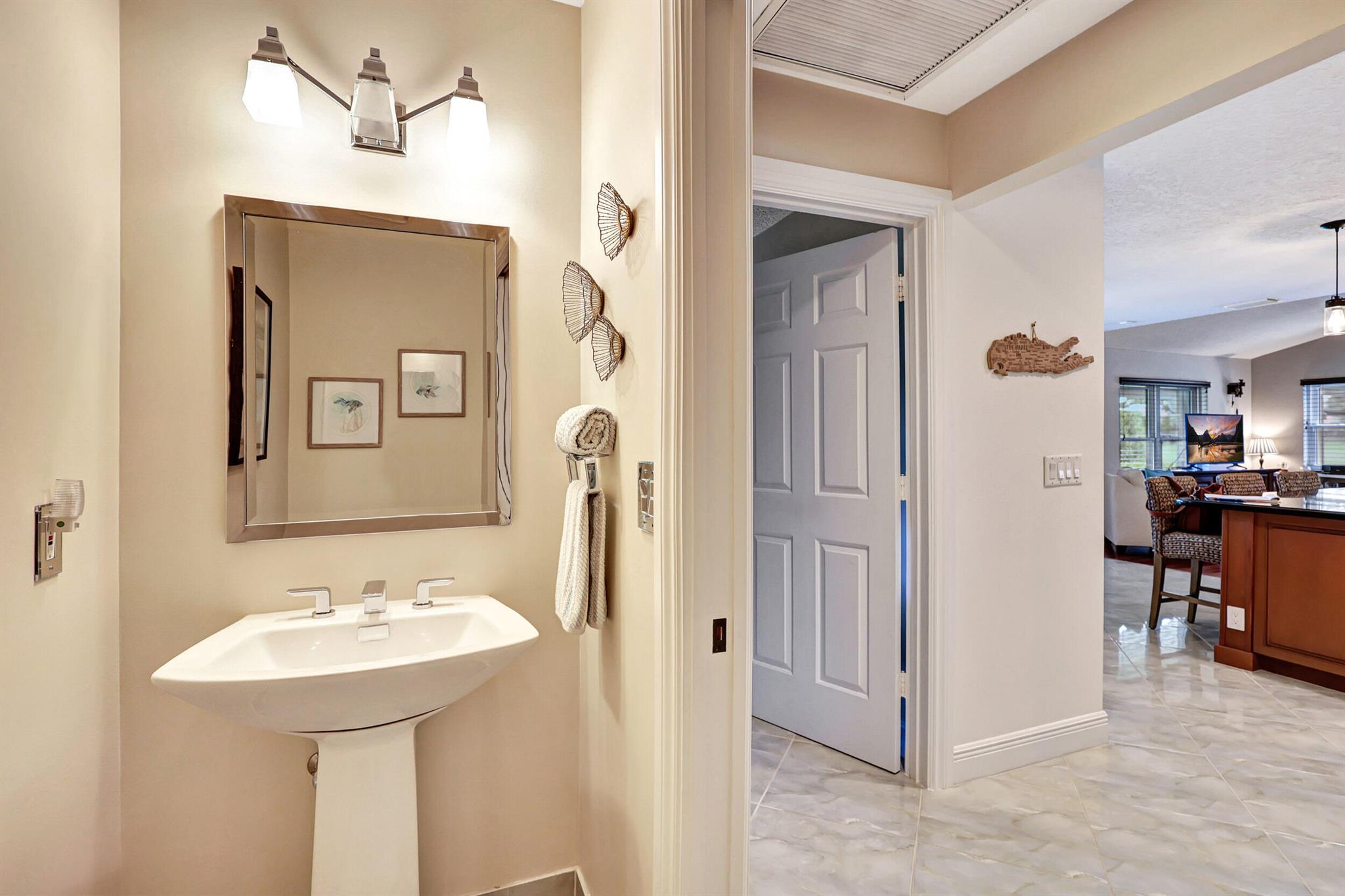 MEADOW WOOD OF THE LANDINGS AT WELLINGTO - Residential