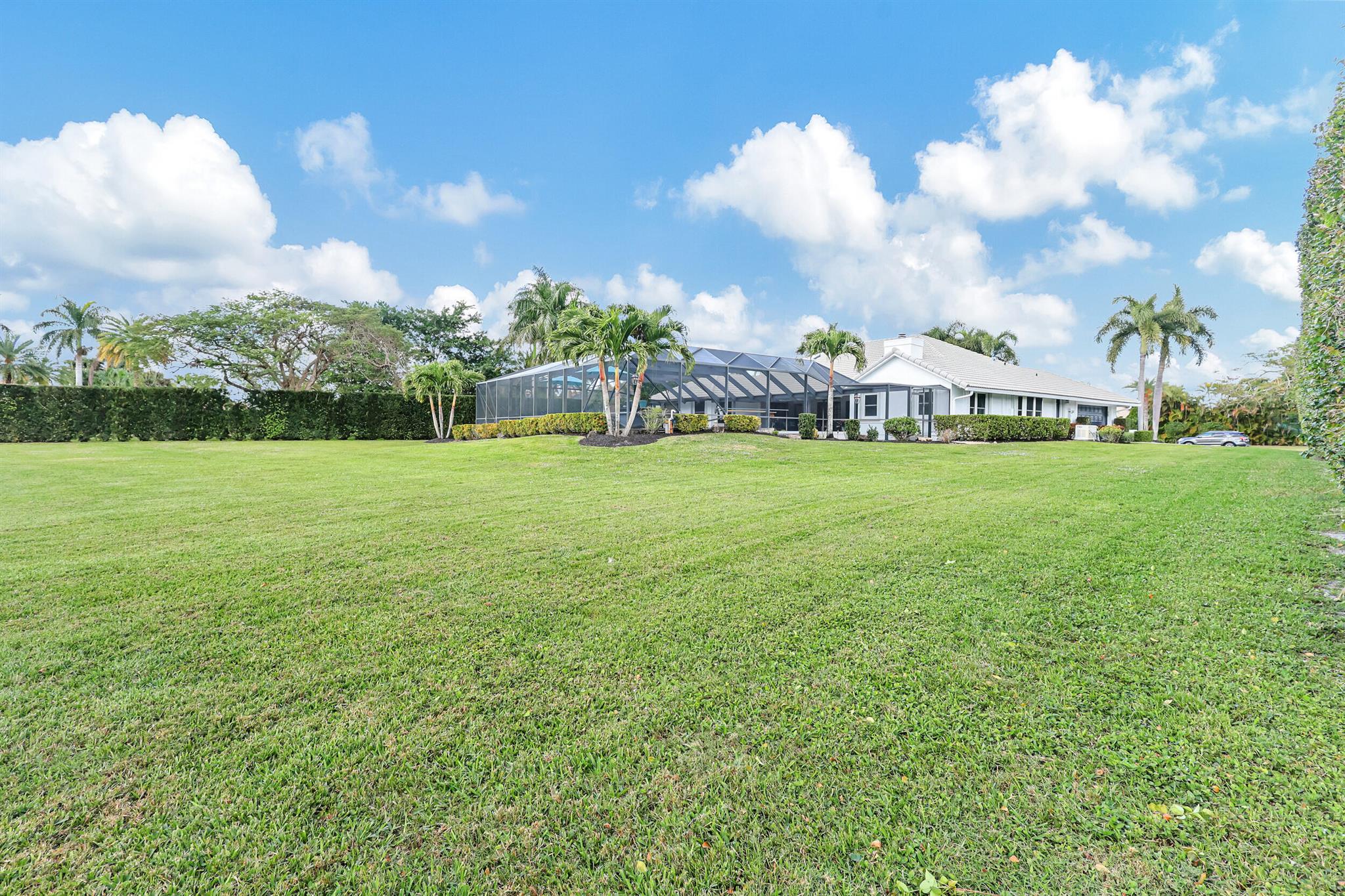 MEADOW WOOD OF THE LANDINGS AT WELLINGTO - Residential