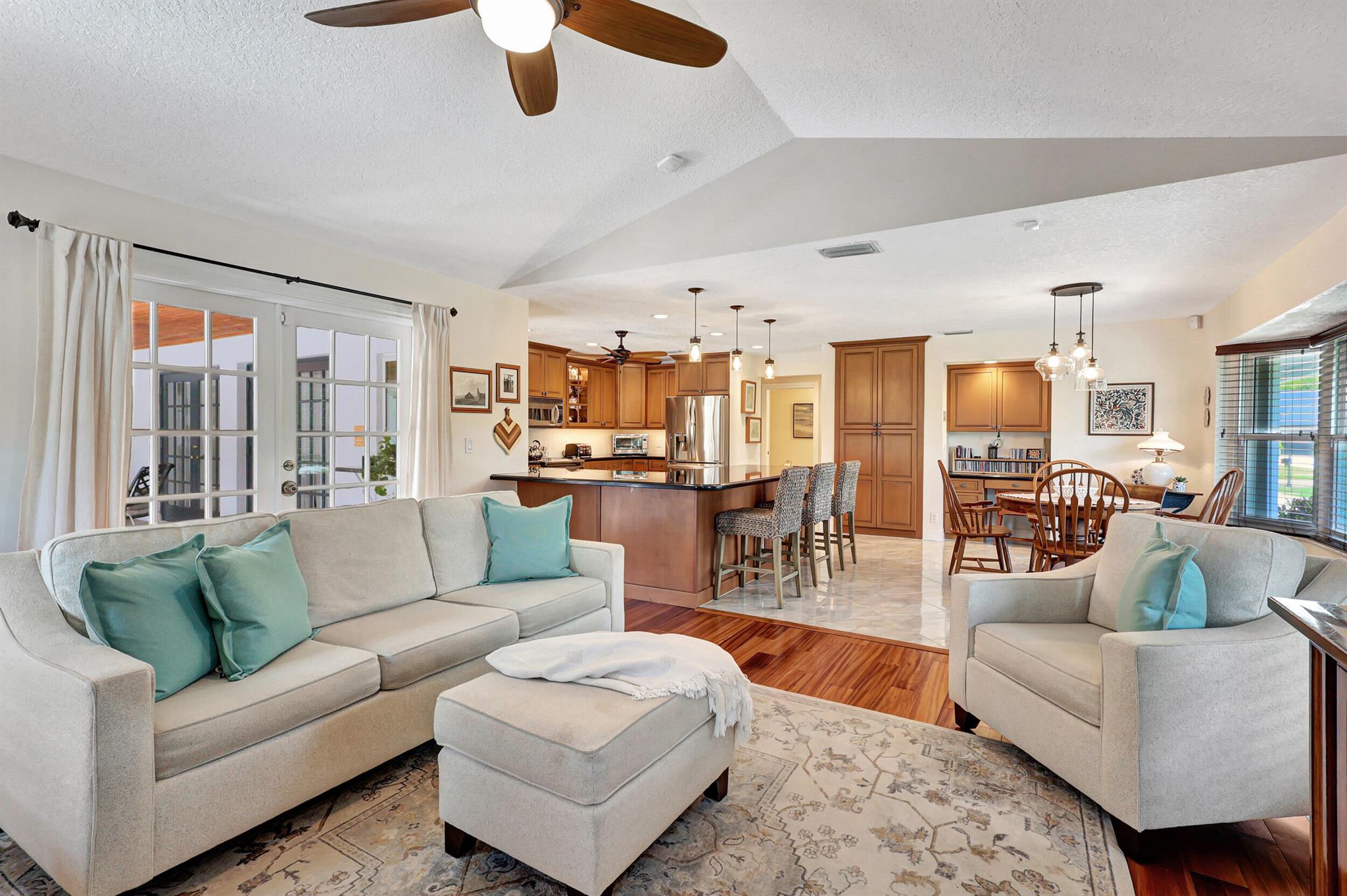 MEADOW WOOD OF THE LANDINGS AT WELLINGTO - Residential