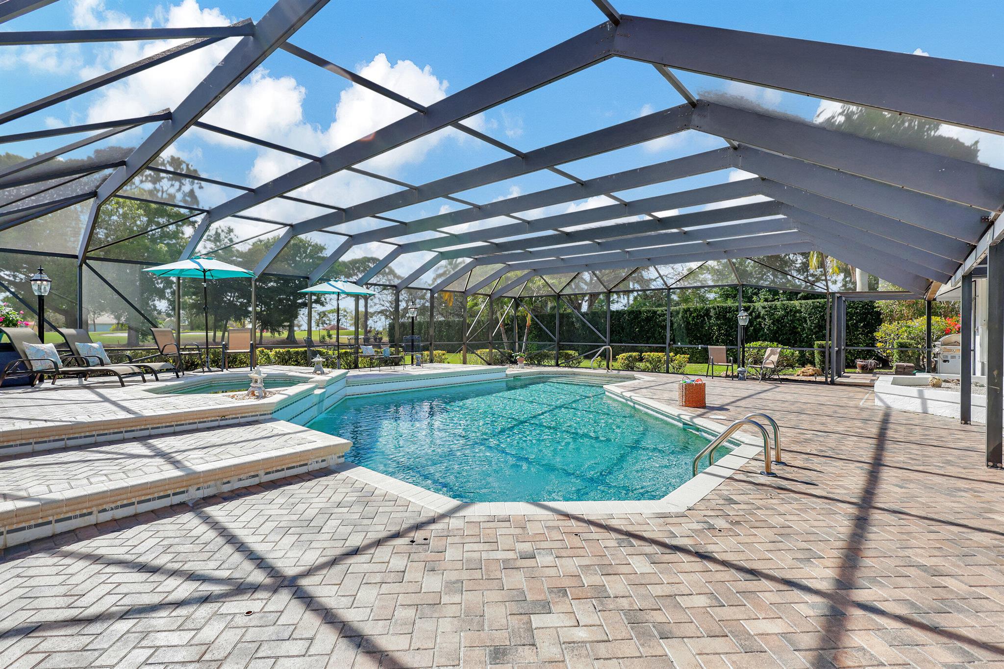 MEADOW WOOD OF THE LANDINGS AT WELLINGTO - Residential