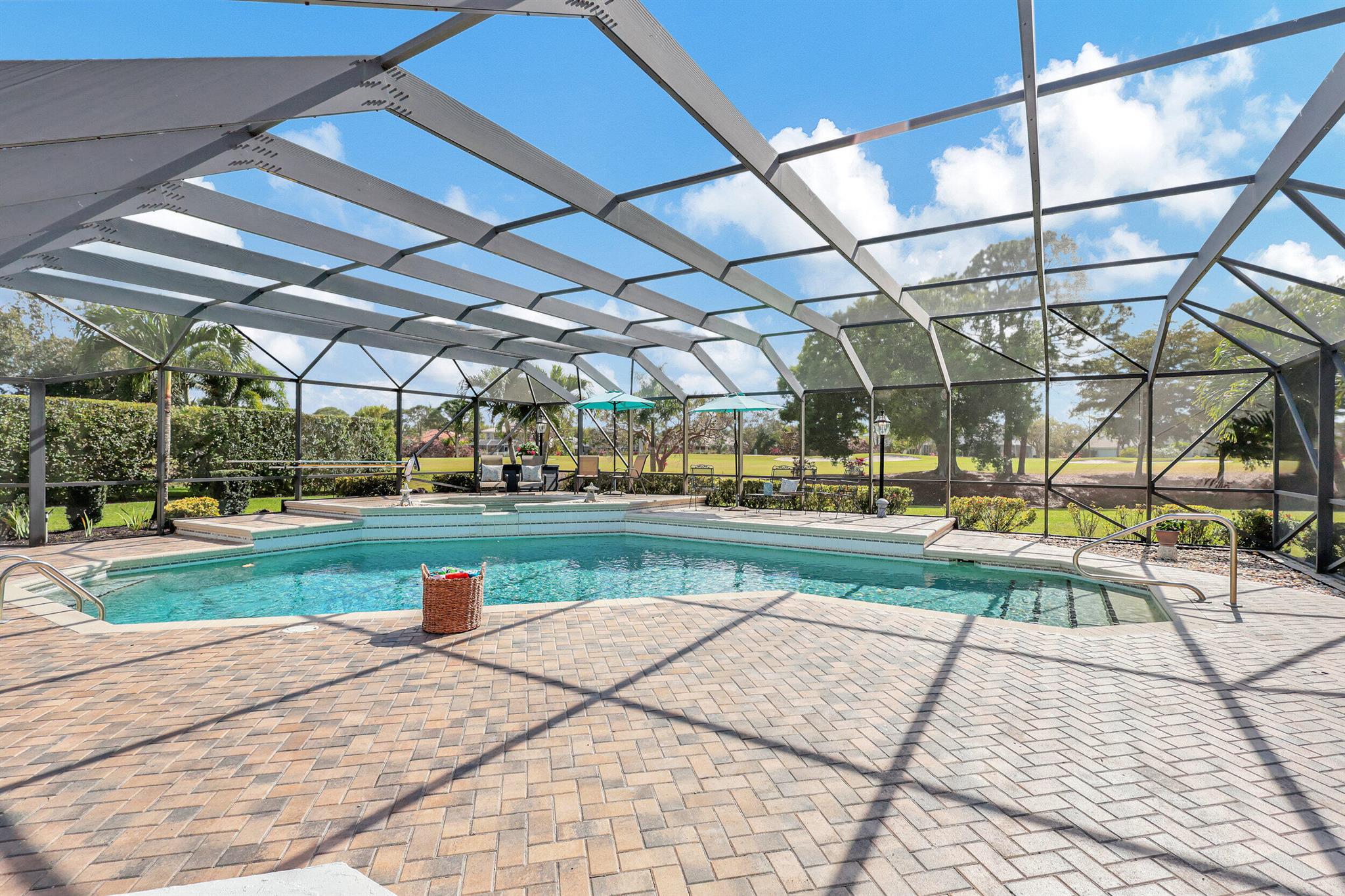 MEADOW WOOD OF THE LANDINGS AT WELLINGTO - Residential