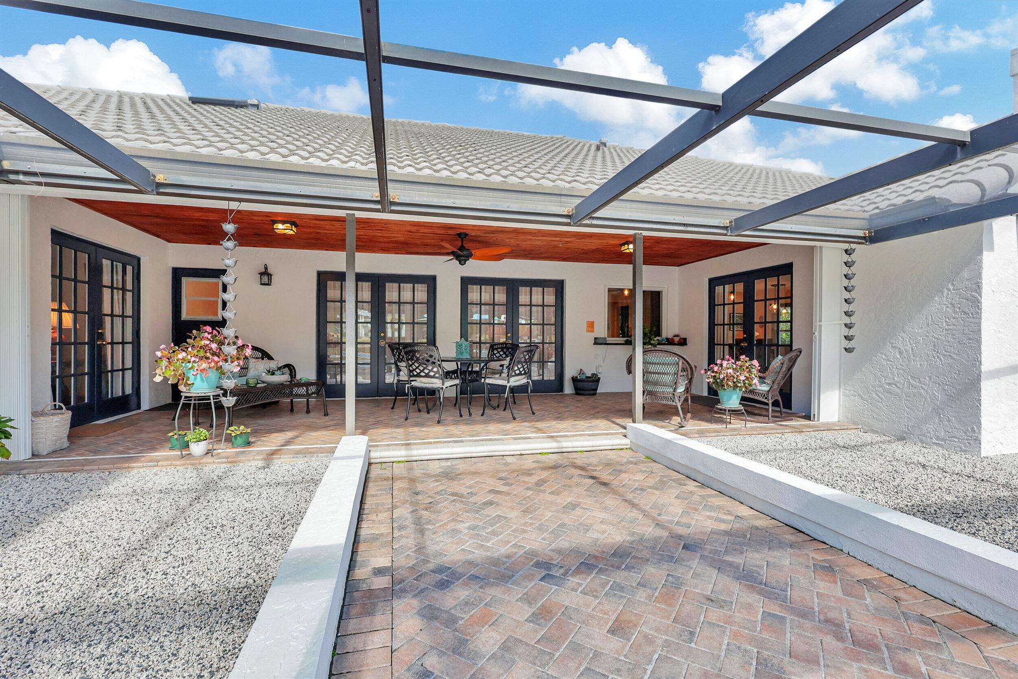 MEADOW WOOD OF THE LANDINGS AT WELLINGTO - Residential