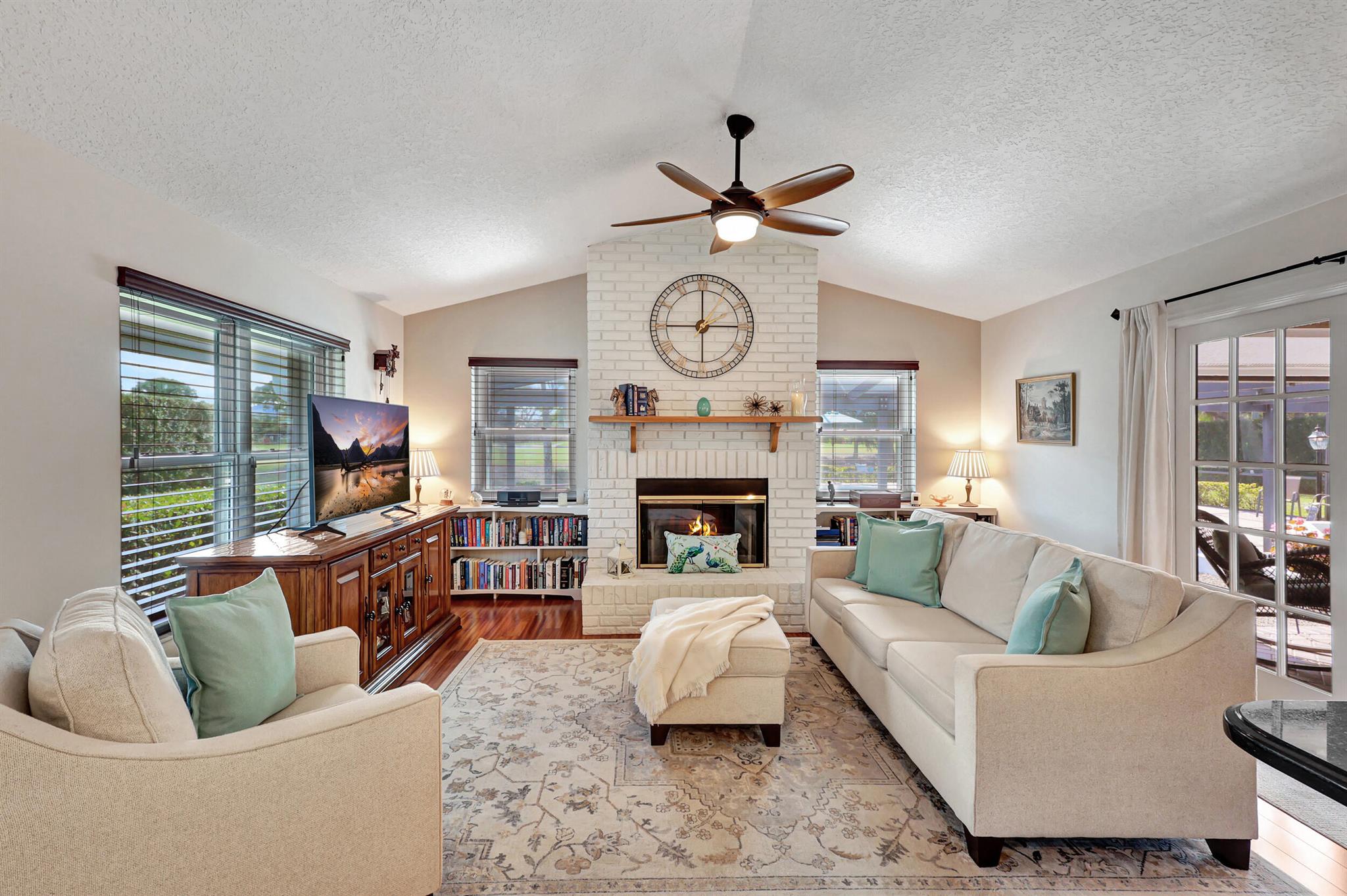 MEADOW WOOD OF THE LANDINGS AT WELLINGTO - Residential