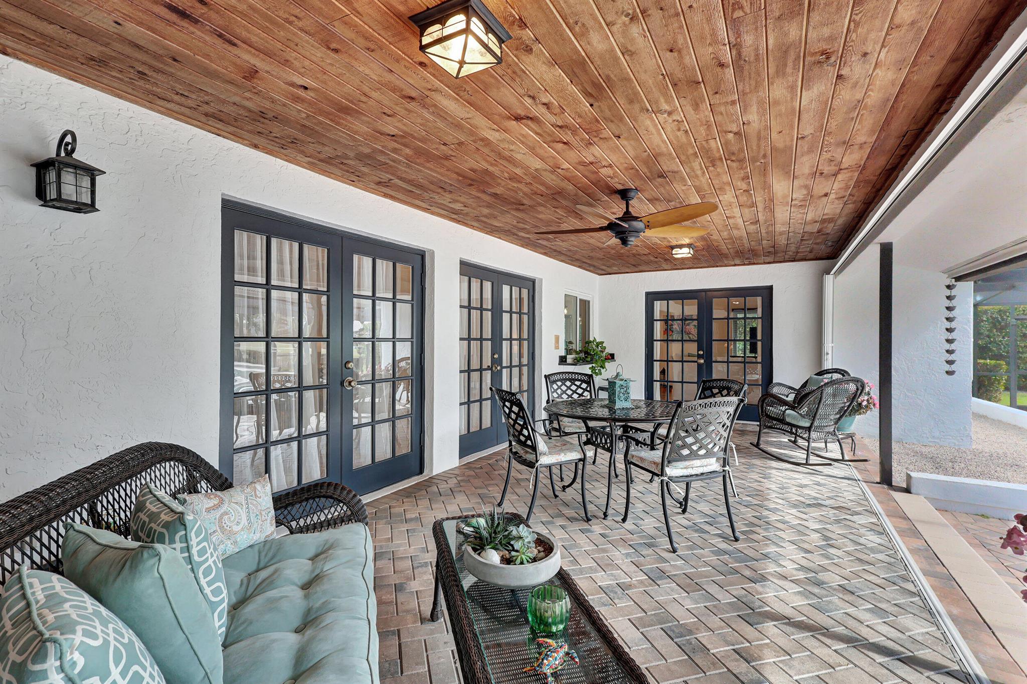 MEADOW WOOD OF THE LANDINGS AT WELLINGTO - Residential