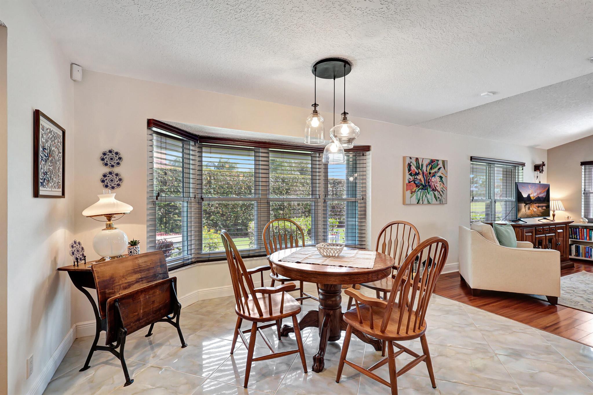 MEADOW WOOD OF THE LANDINGS AT WELLINGTO - Residential