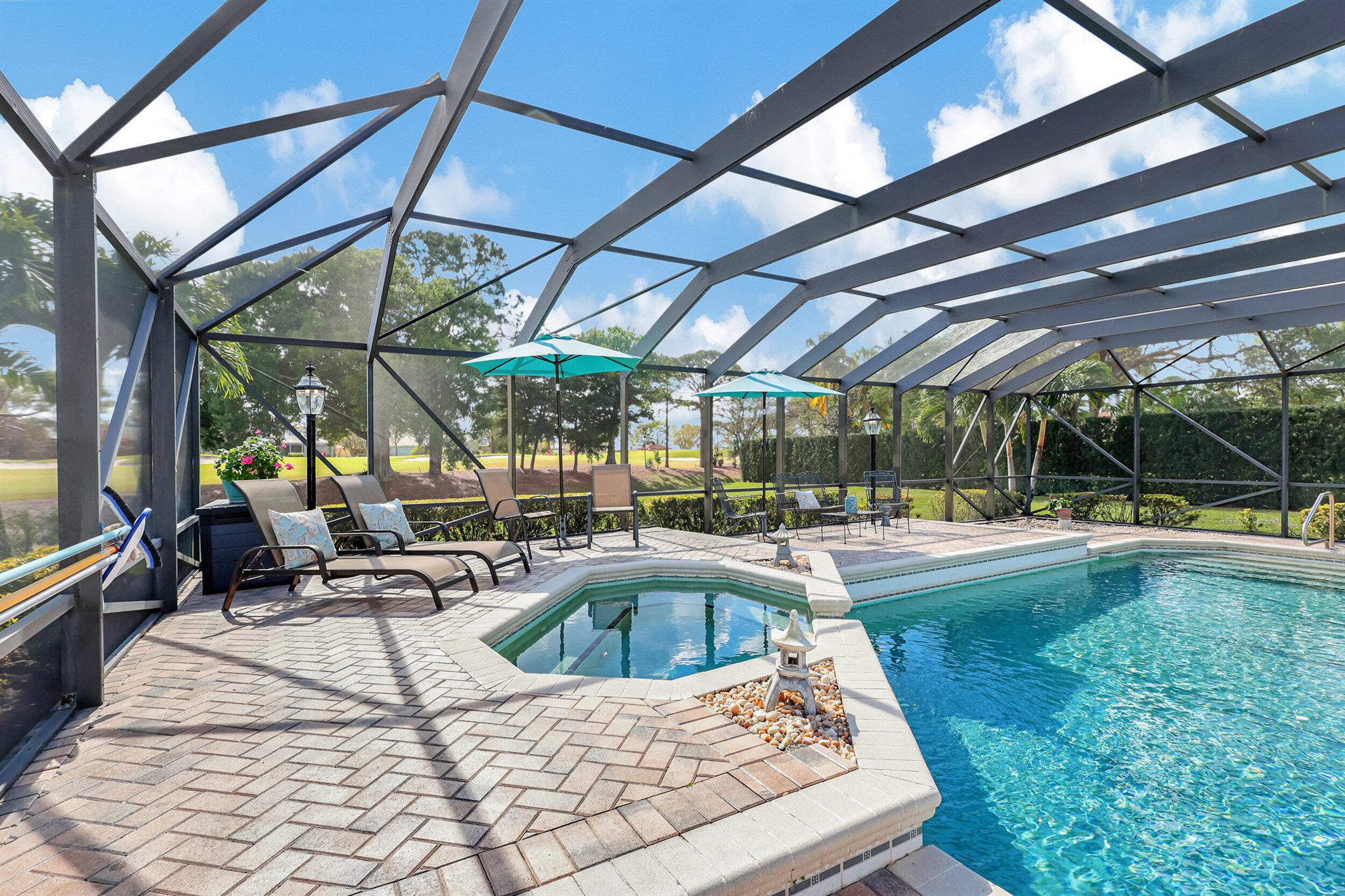 MEADOW WOOD OF THE LANDINGS AT WELLINGTO - Residential