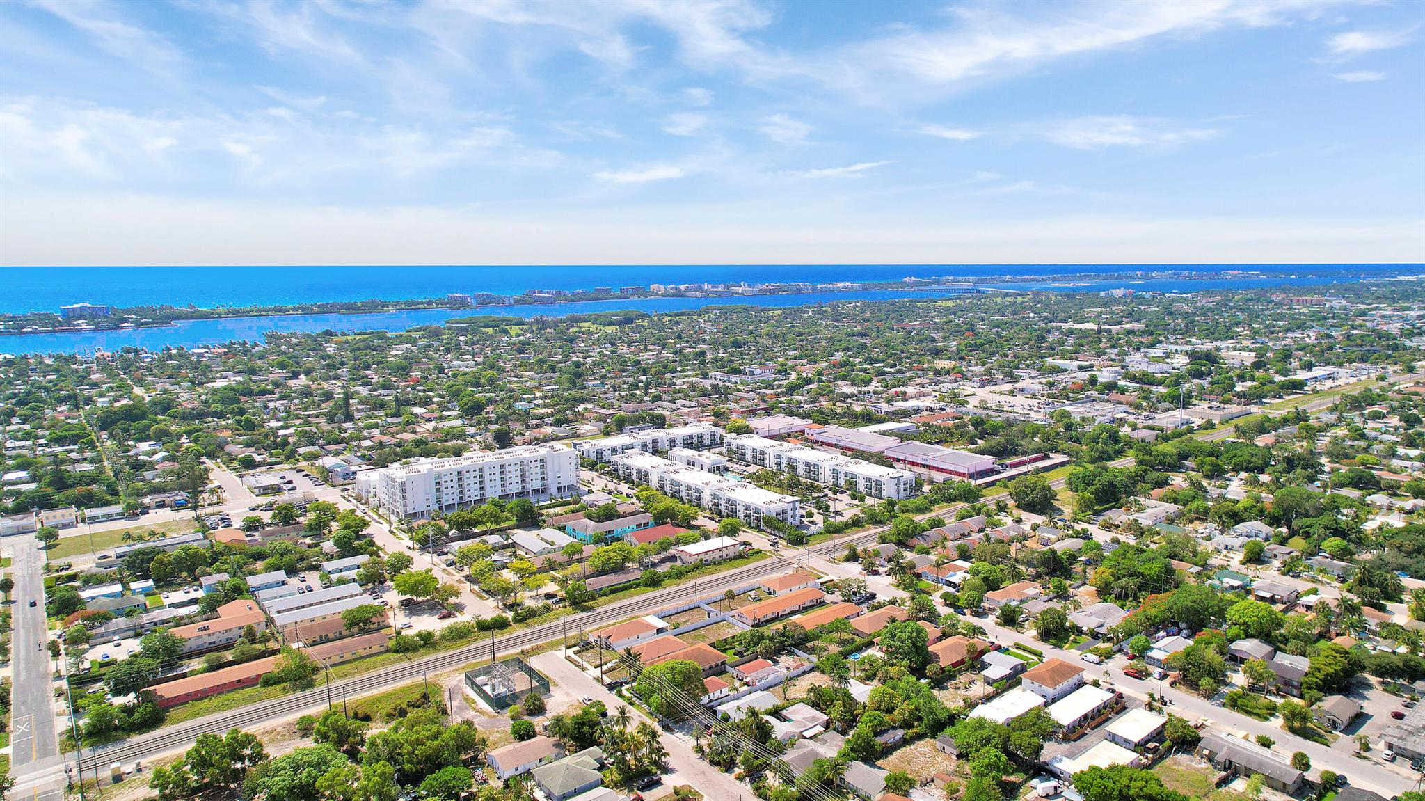 LAKE WORTH HEIGHTS - Residential Income