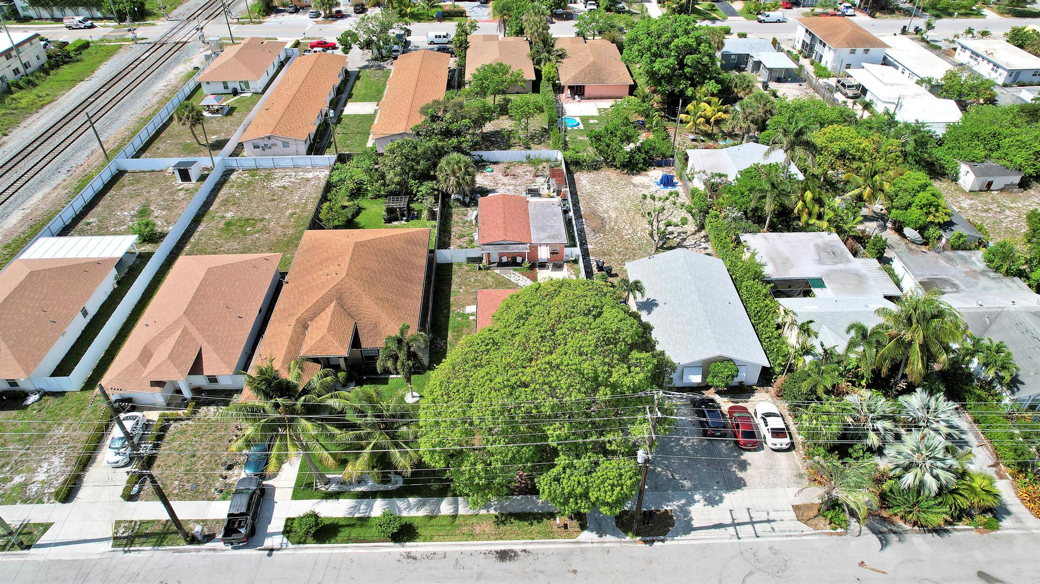 LAKE WORTH HEIGHTS - Residential Income