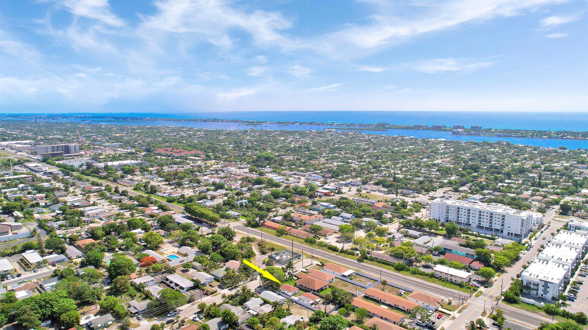 LAKE WORTH HEIGHTS - Residential Income