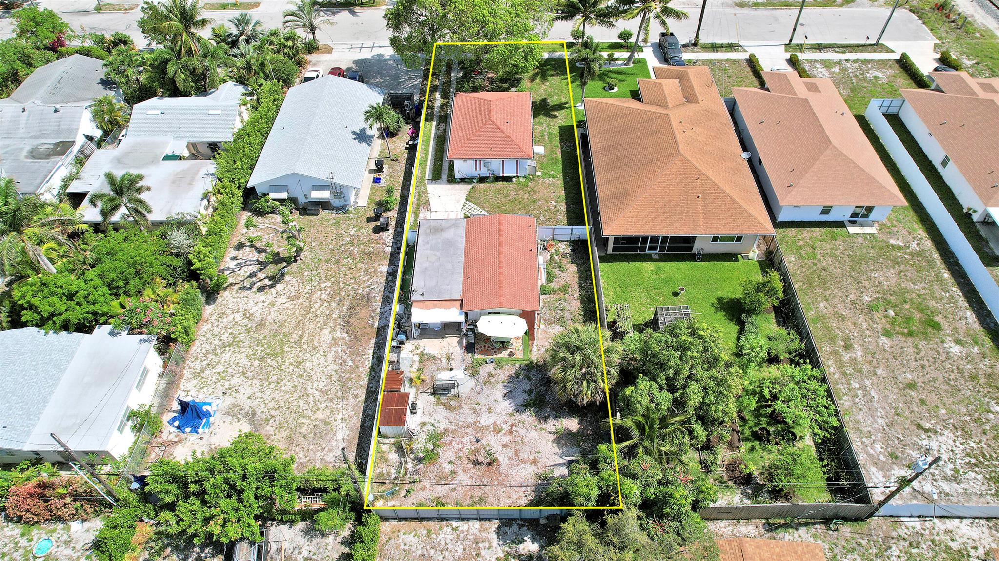LAKE WORTH HEIGHTS - Residential Income